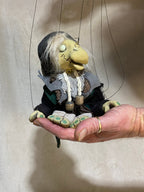 Grogg - a Zombling marionette
