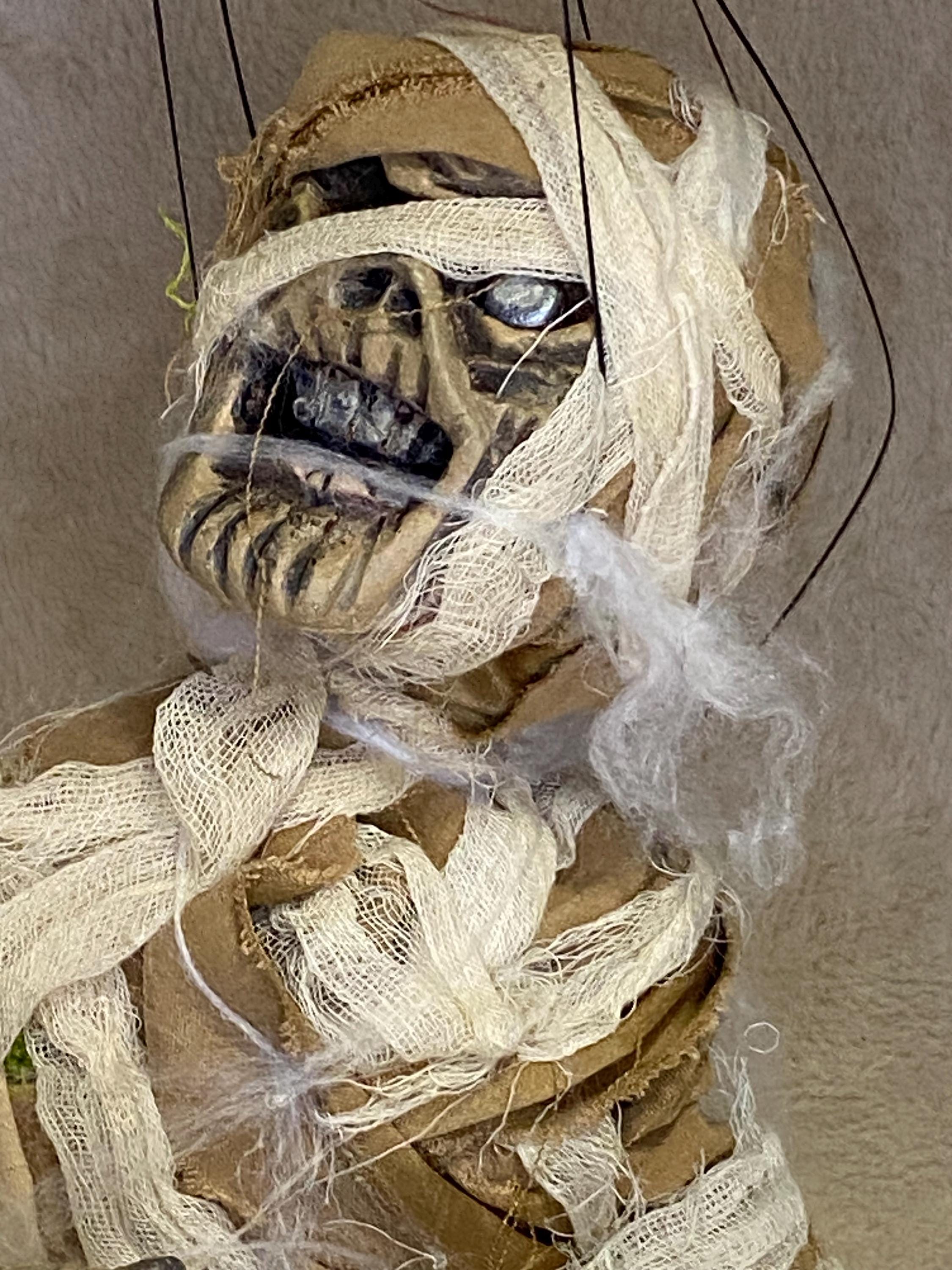 Mummy - Large Marionette