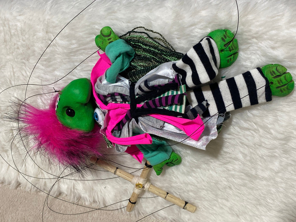 Yatzy - an Oddling Marionette