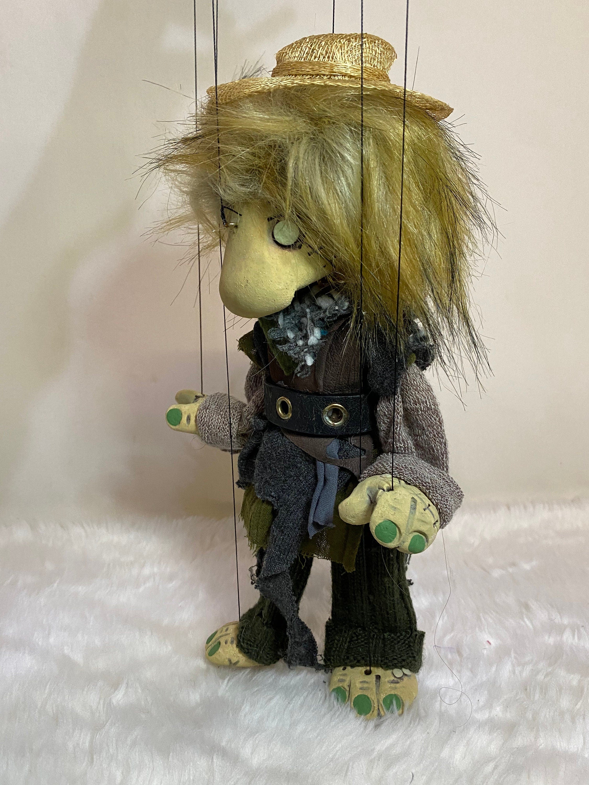 Logg - Zombie Oddling marionette