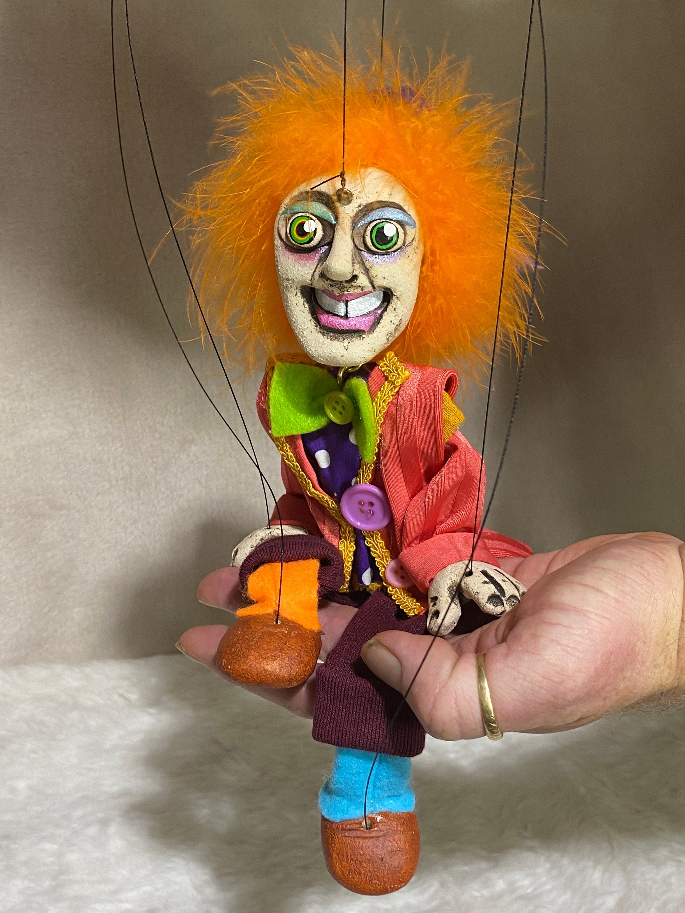 The Mad Hatter: Alice in Wonderland Marionette Puppet