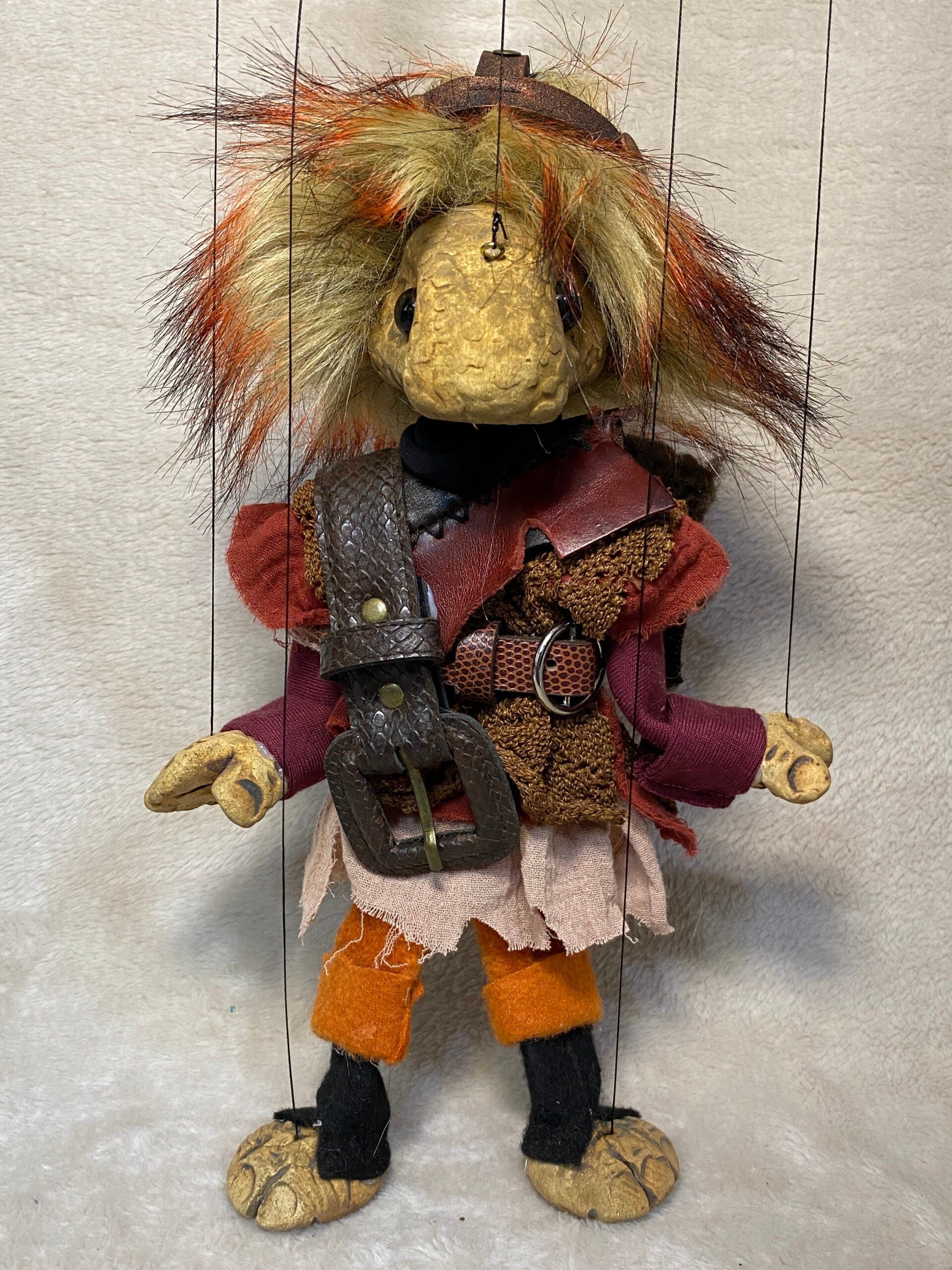 Hraef - a Desert-dweller Oddling Marionette