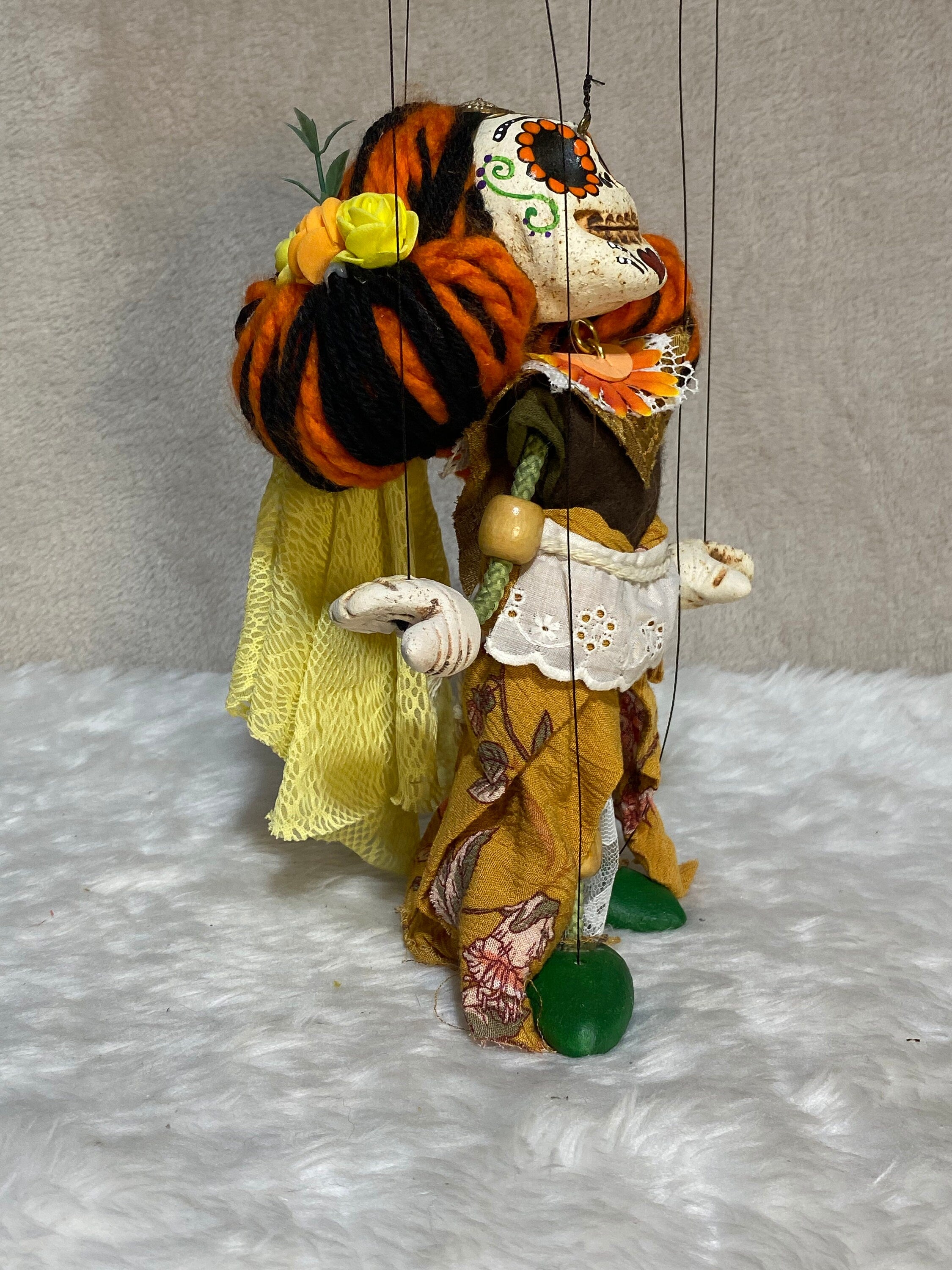 Day-of-the-Dead Señorita - Marionette Puppet
