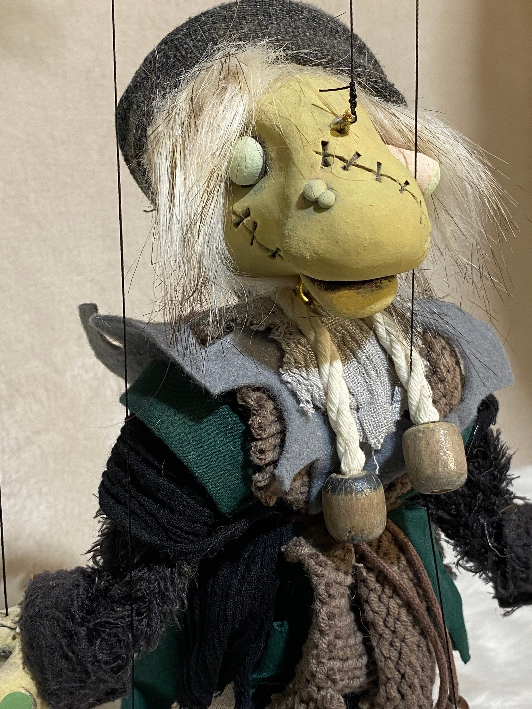 Grogg - a Zombling marionette