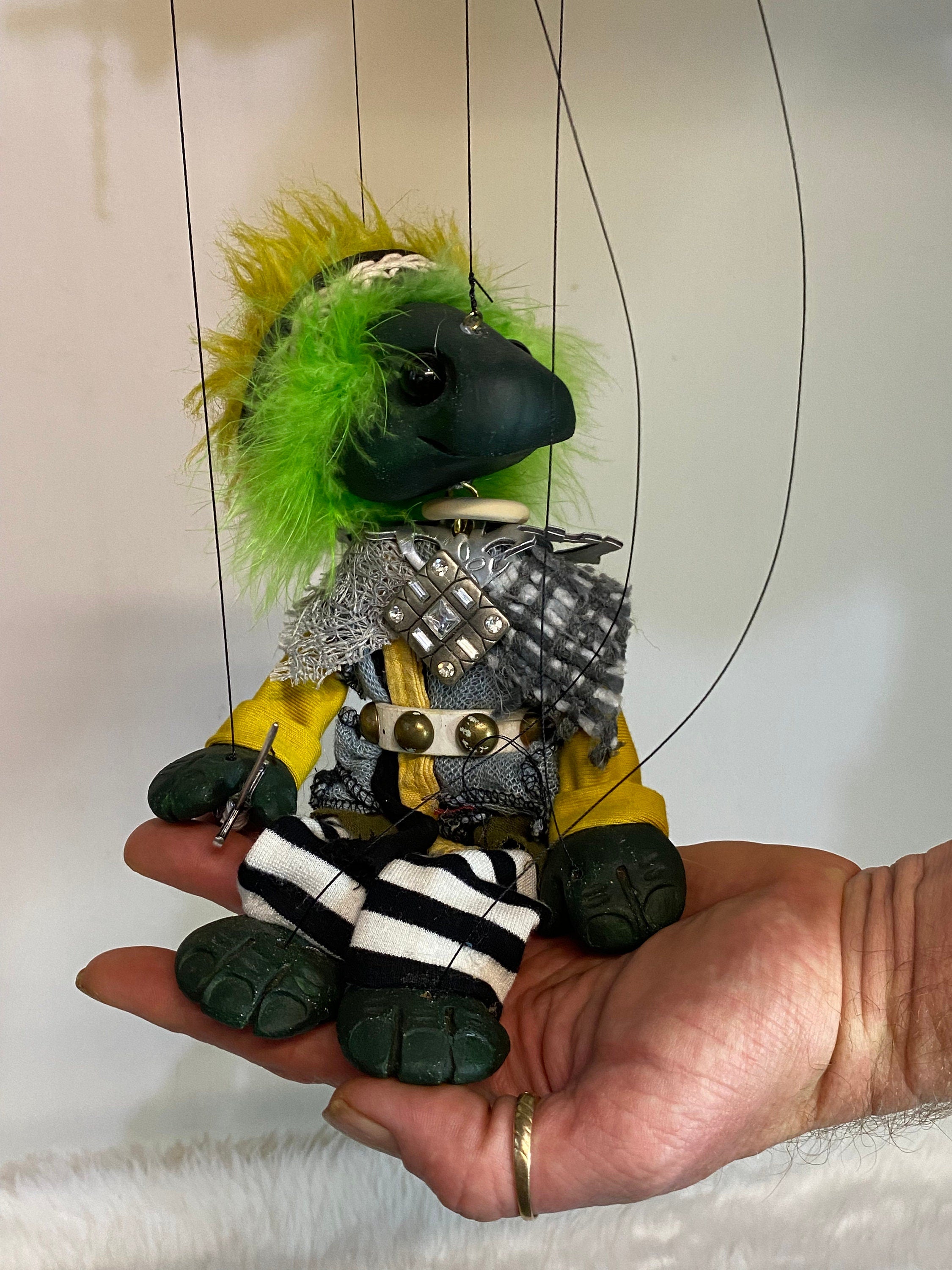 Tadpole - a Swampling Oddling marionette