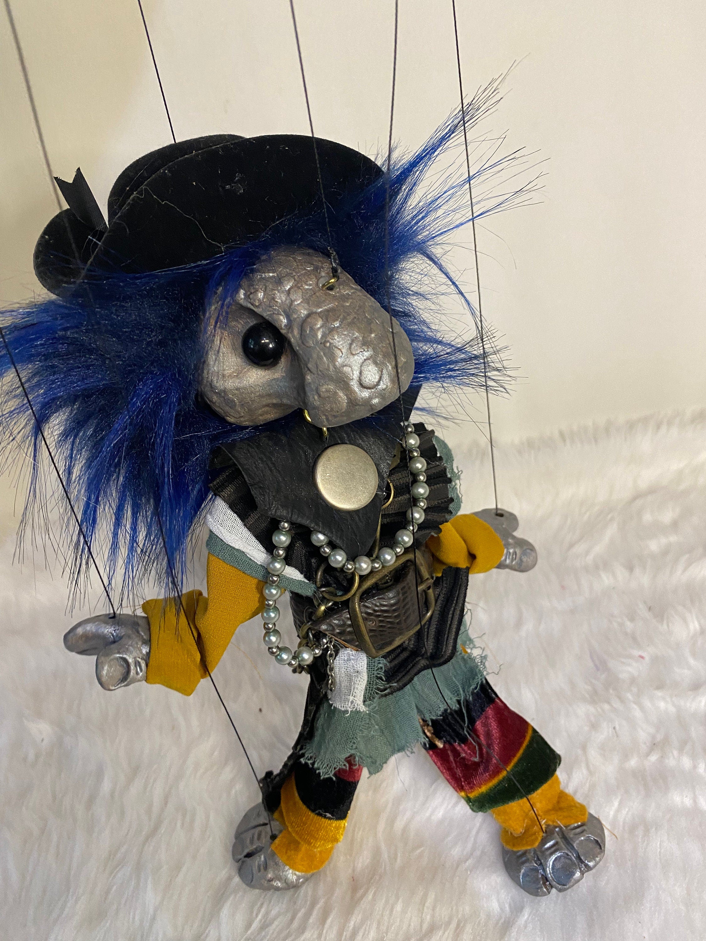 Kaptain Kailani - an Oceanic Oddling marionette