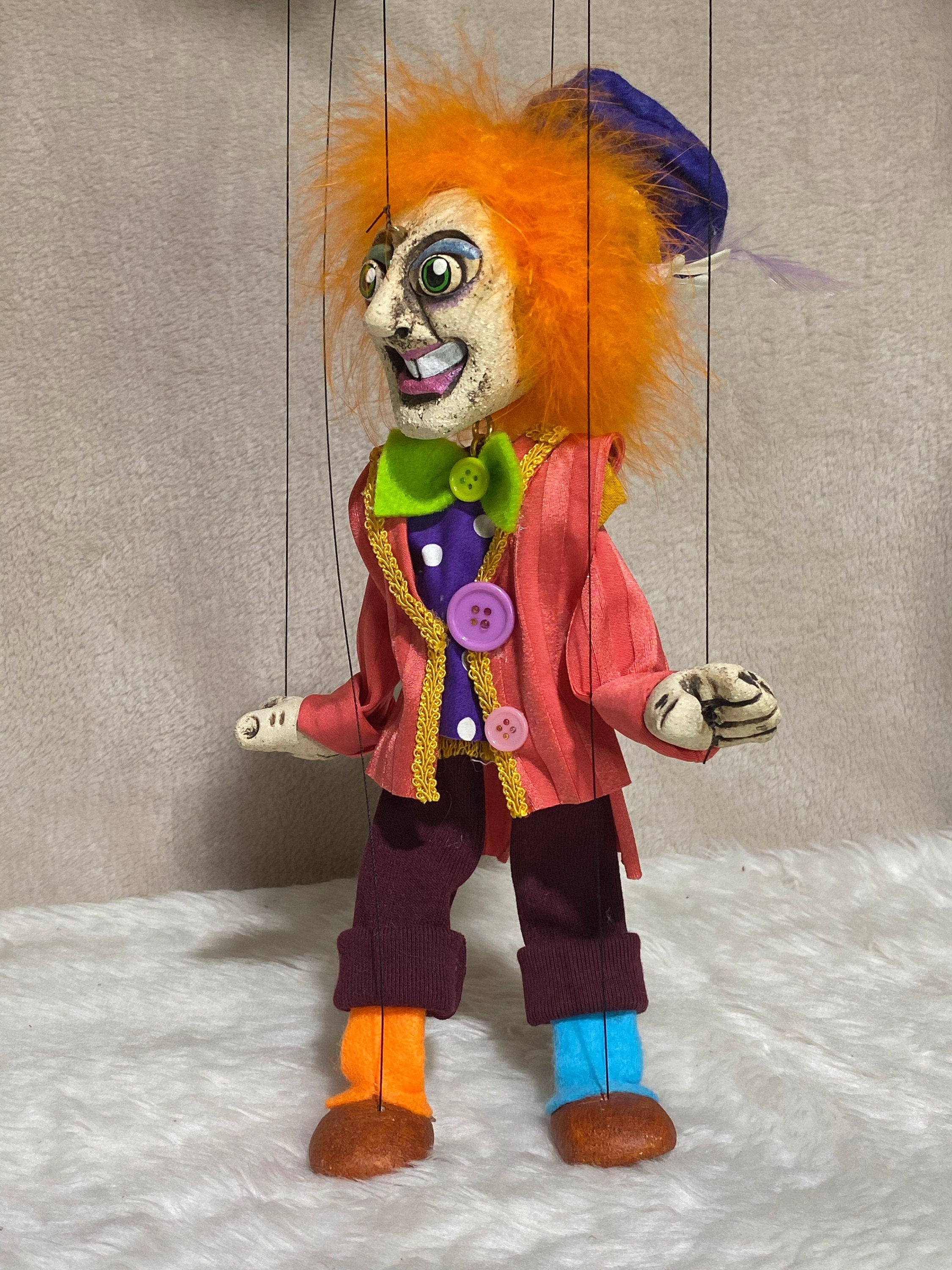 The Mad Hatter: Alice in Wonderland Marionette Puppet