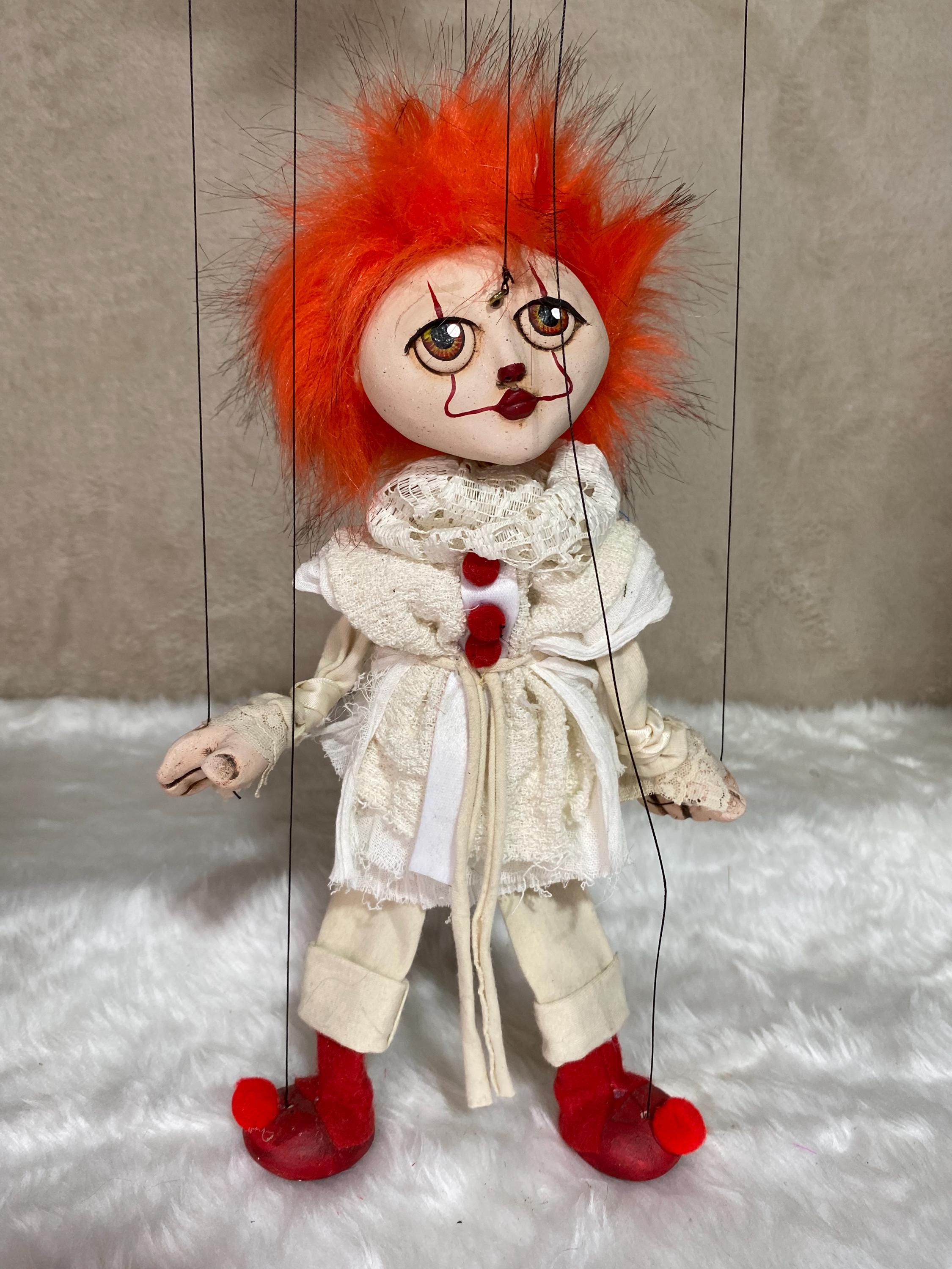 Pennywise the Dancing Clown: Cosplay Marionette Puppet