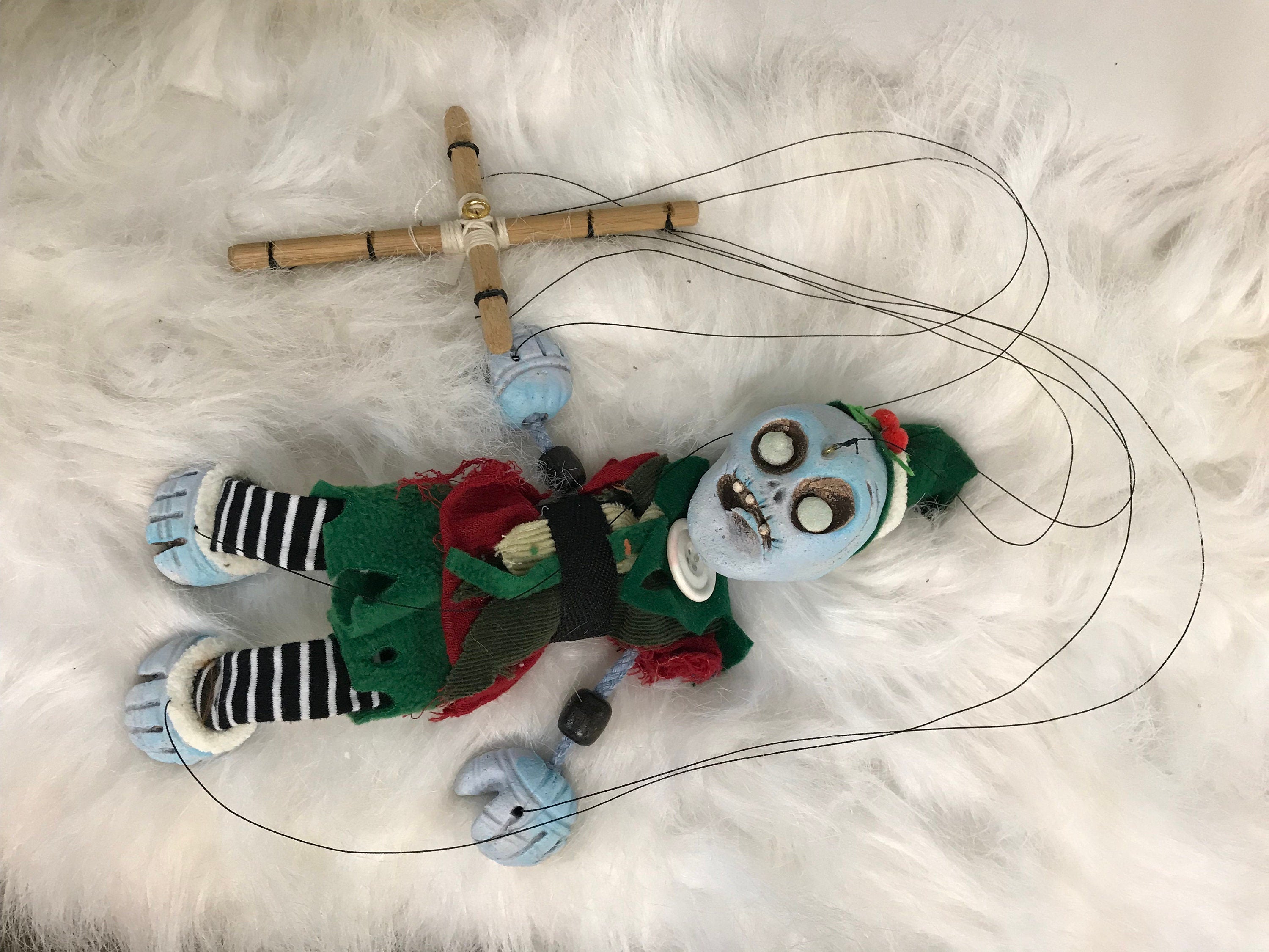 Santa’s Dead little helper Zombie Elf l Marionette
