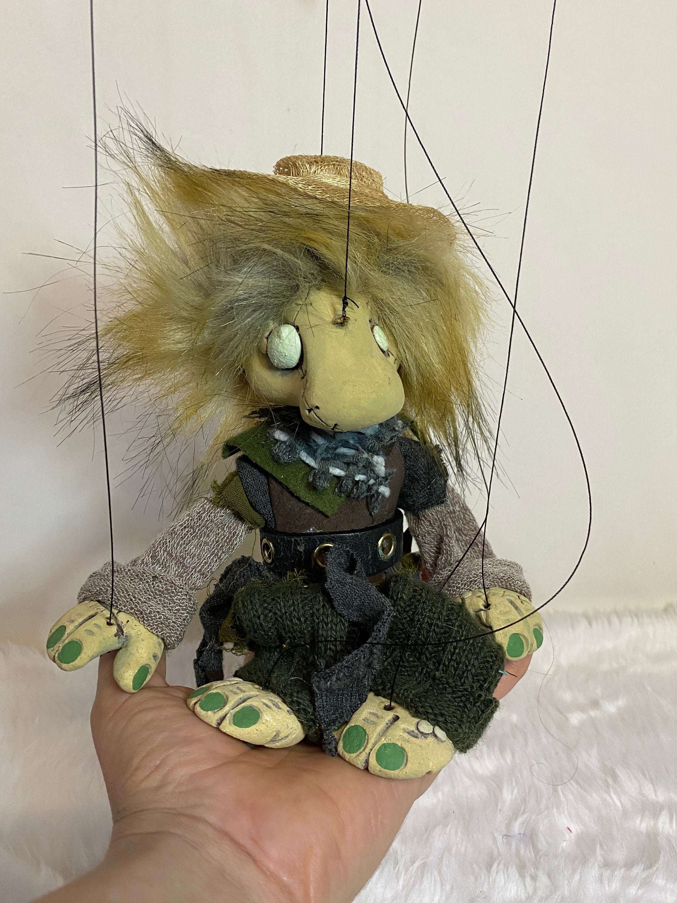 Logg - Zombie Oddling marionette