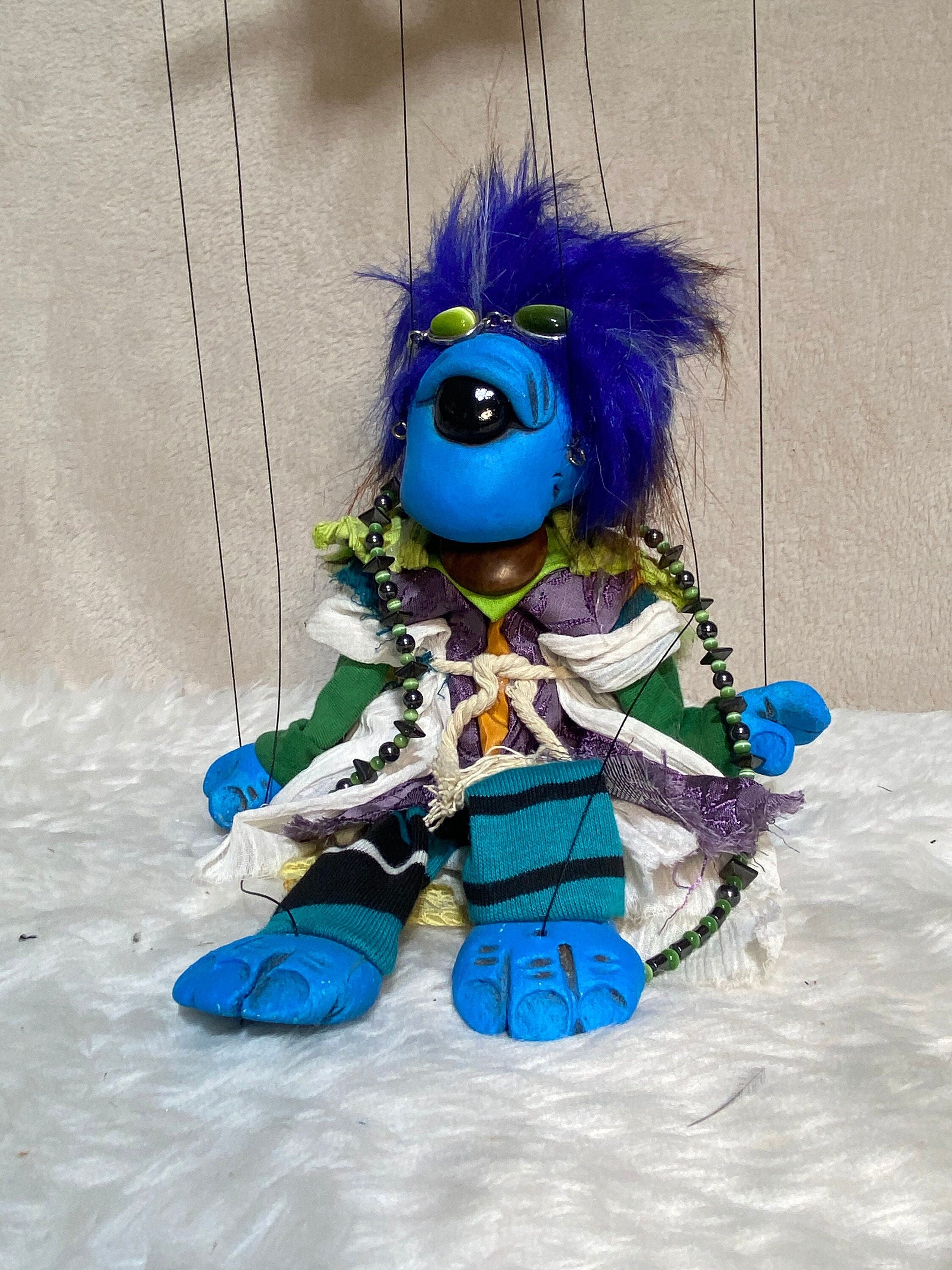 Fortekombe - an Eyelander Oddling marionette