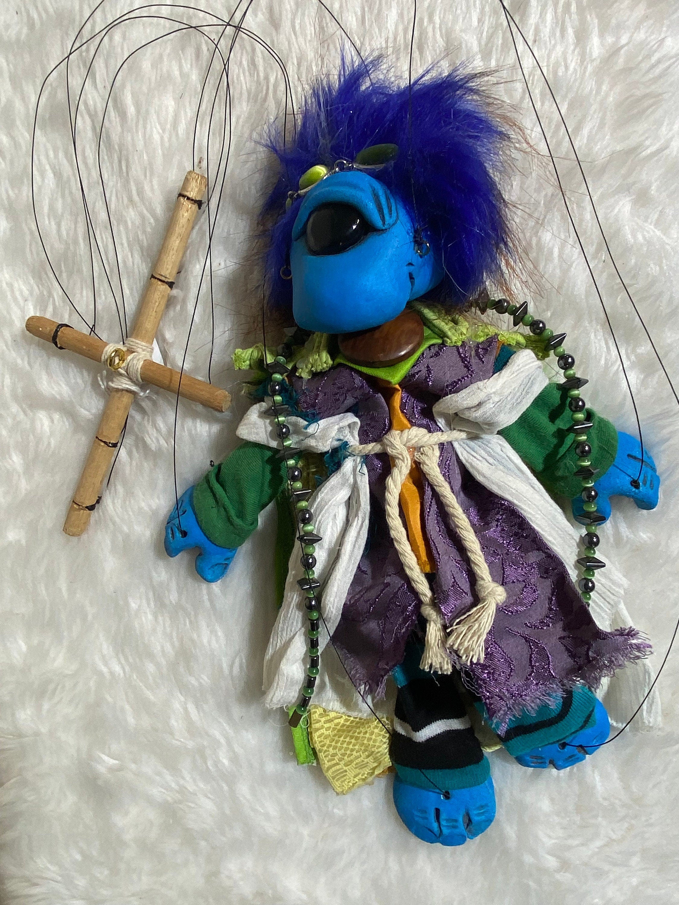 Fortekombe - an Eyelander Oddling marionette