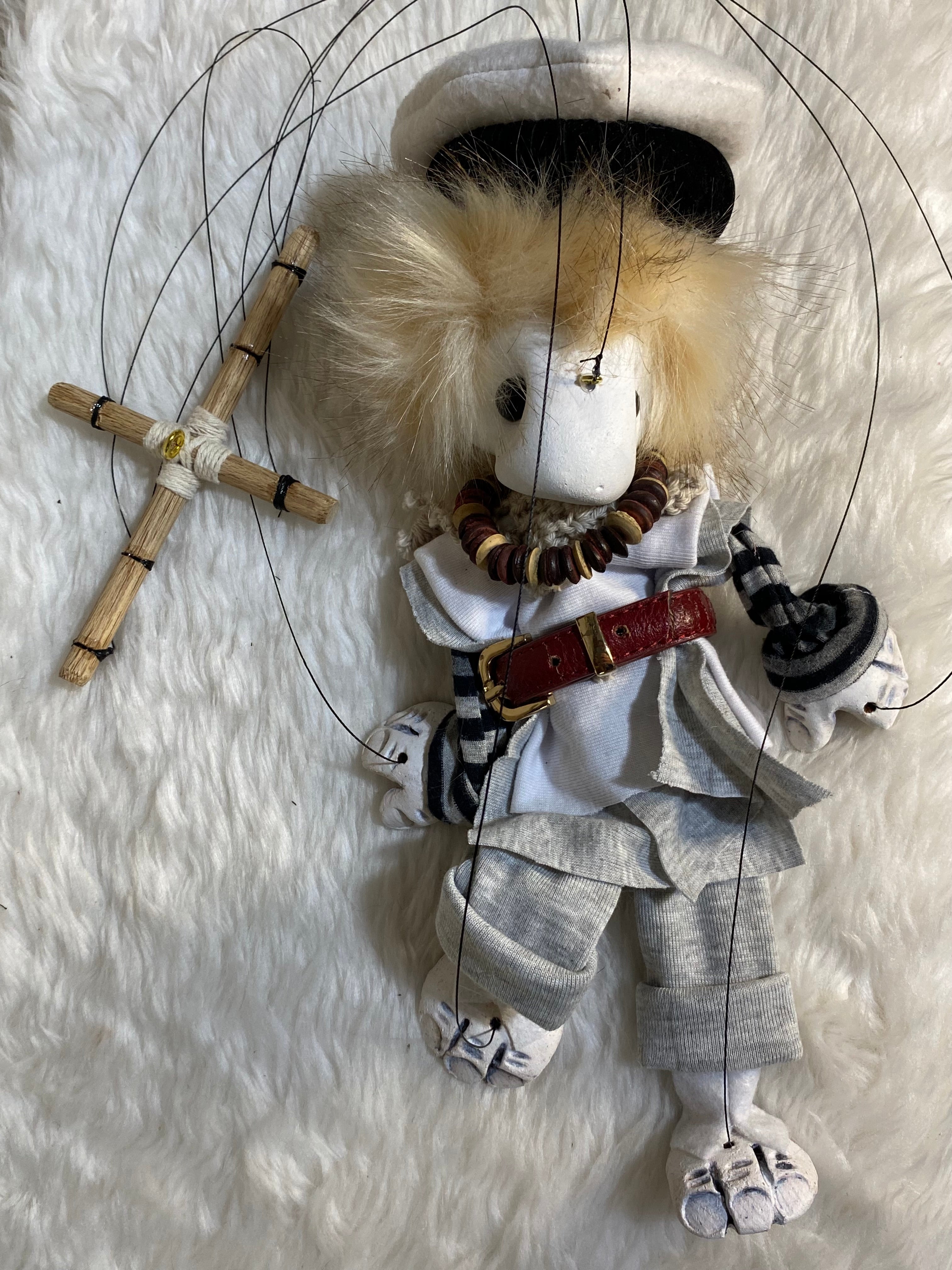 Di-daq: an Unusual Oddling Marionette