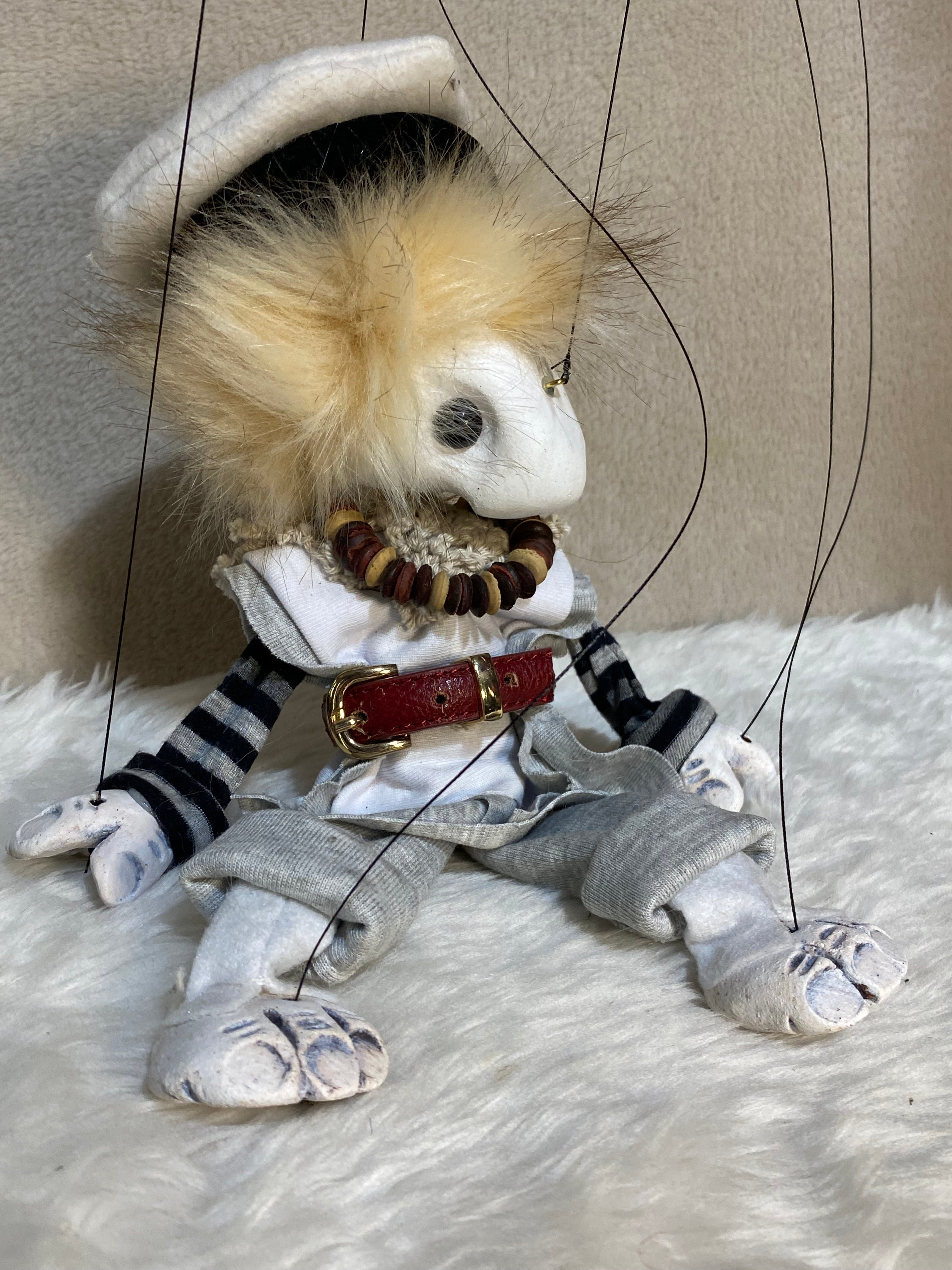 Di-daq: an Unusual Oddling Marionette