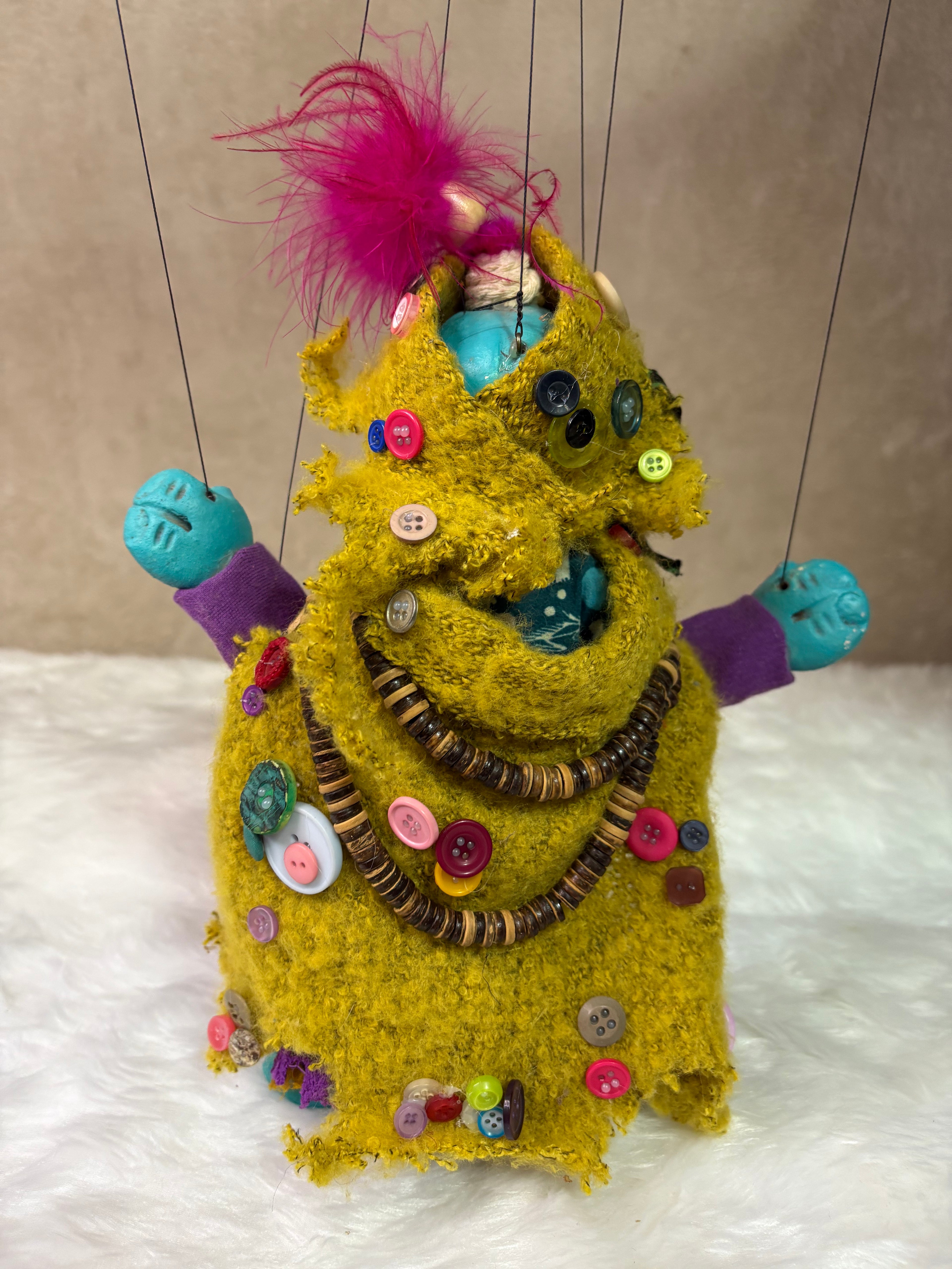 Hindwoods - an Eyelander Oddling marionette