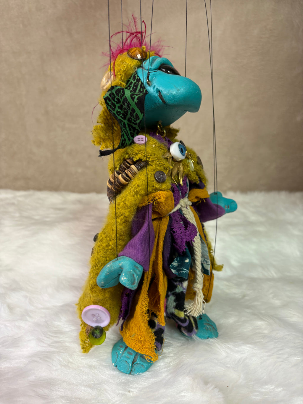 Hindwoods - an Eyelander Oddling marionette