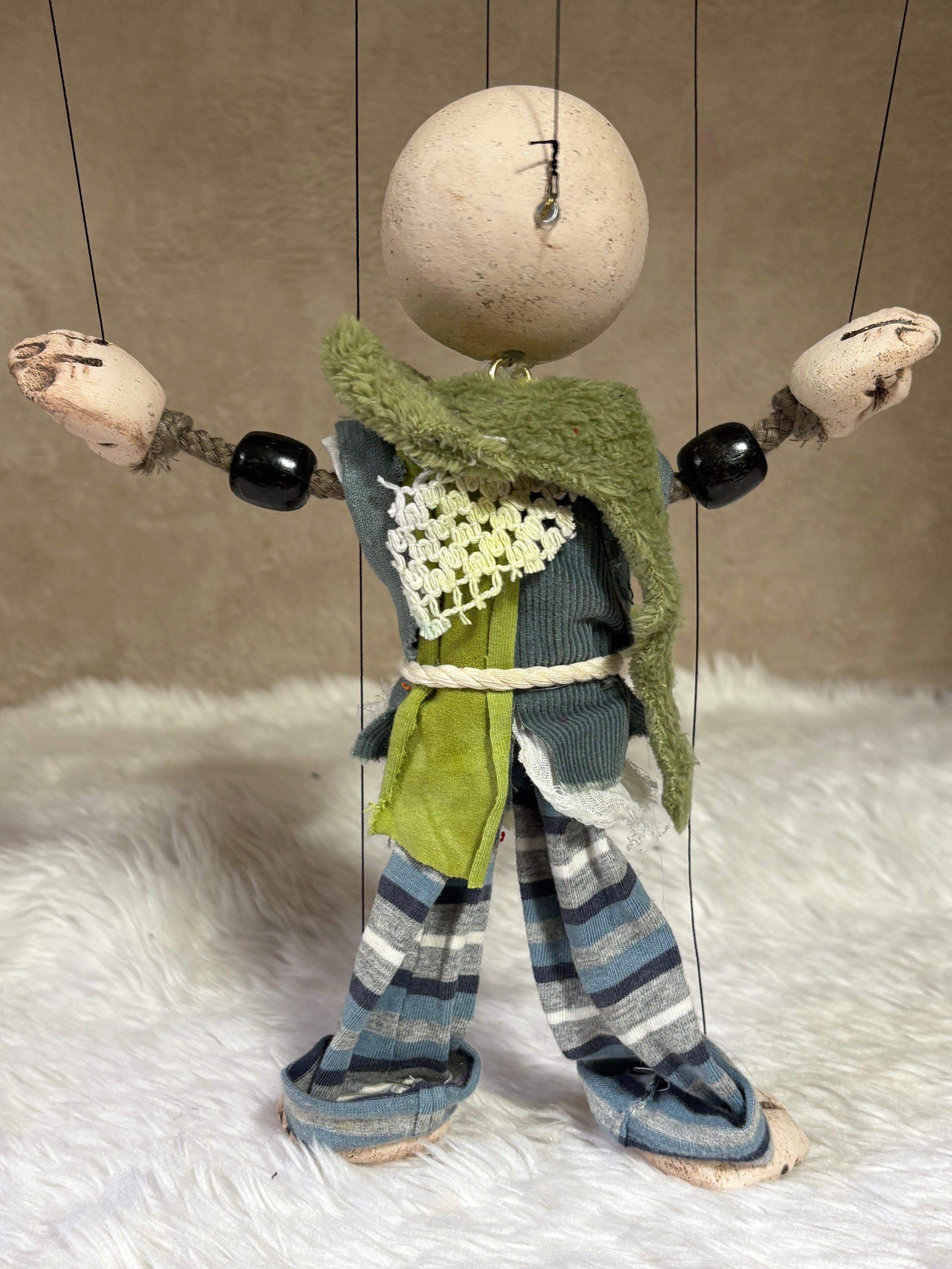 Eyeball Monster: Classic Marionette Puppet