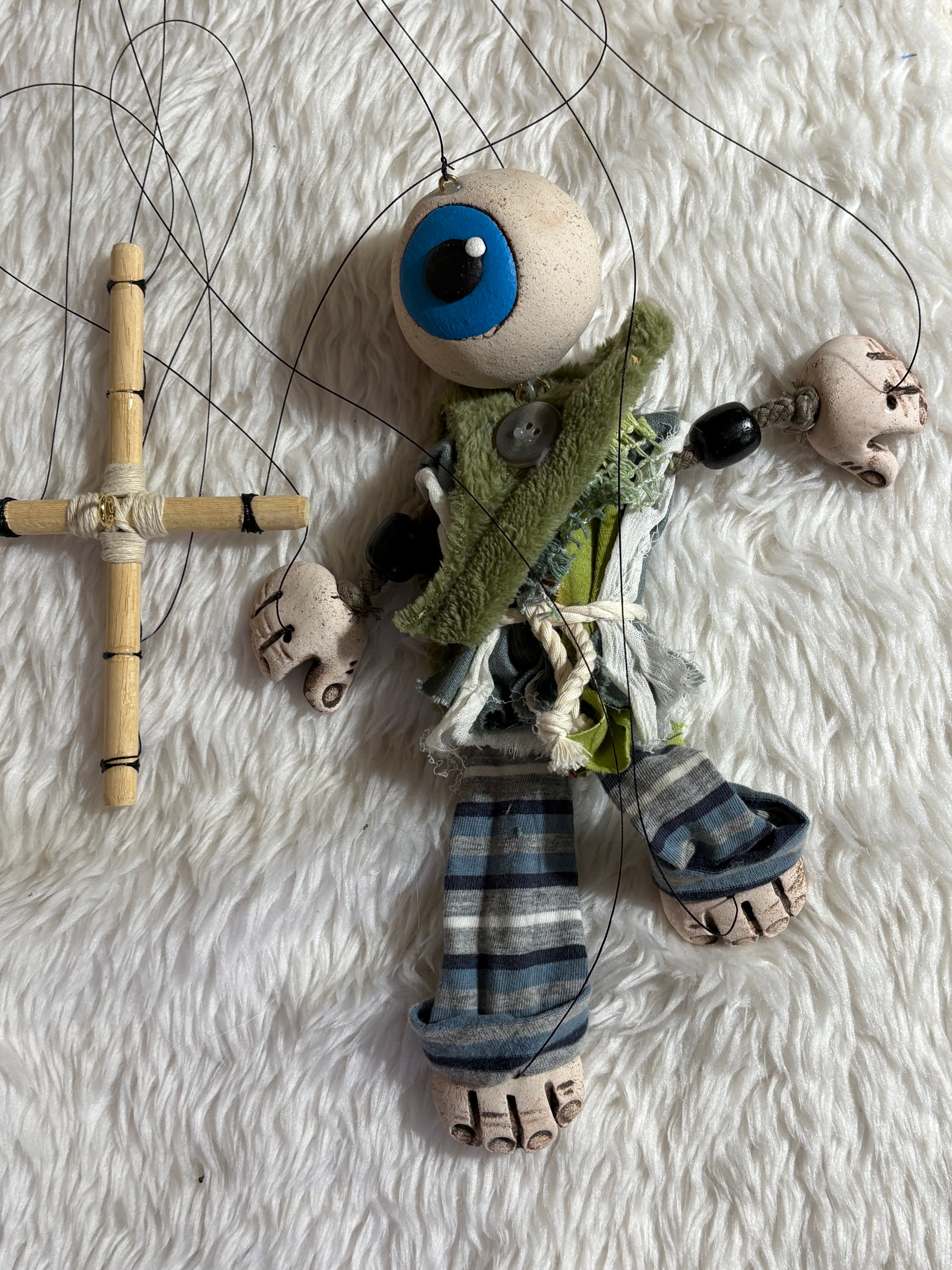 Eyeball Monster: Classic Marionette Puppet