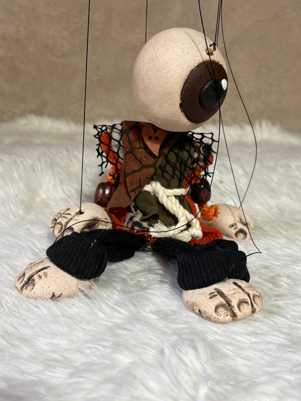 Eyeball Monster: Classic Marionette Puppet