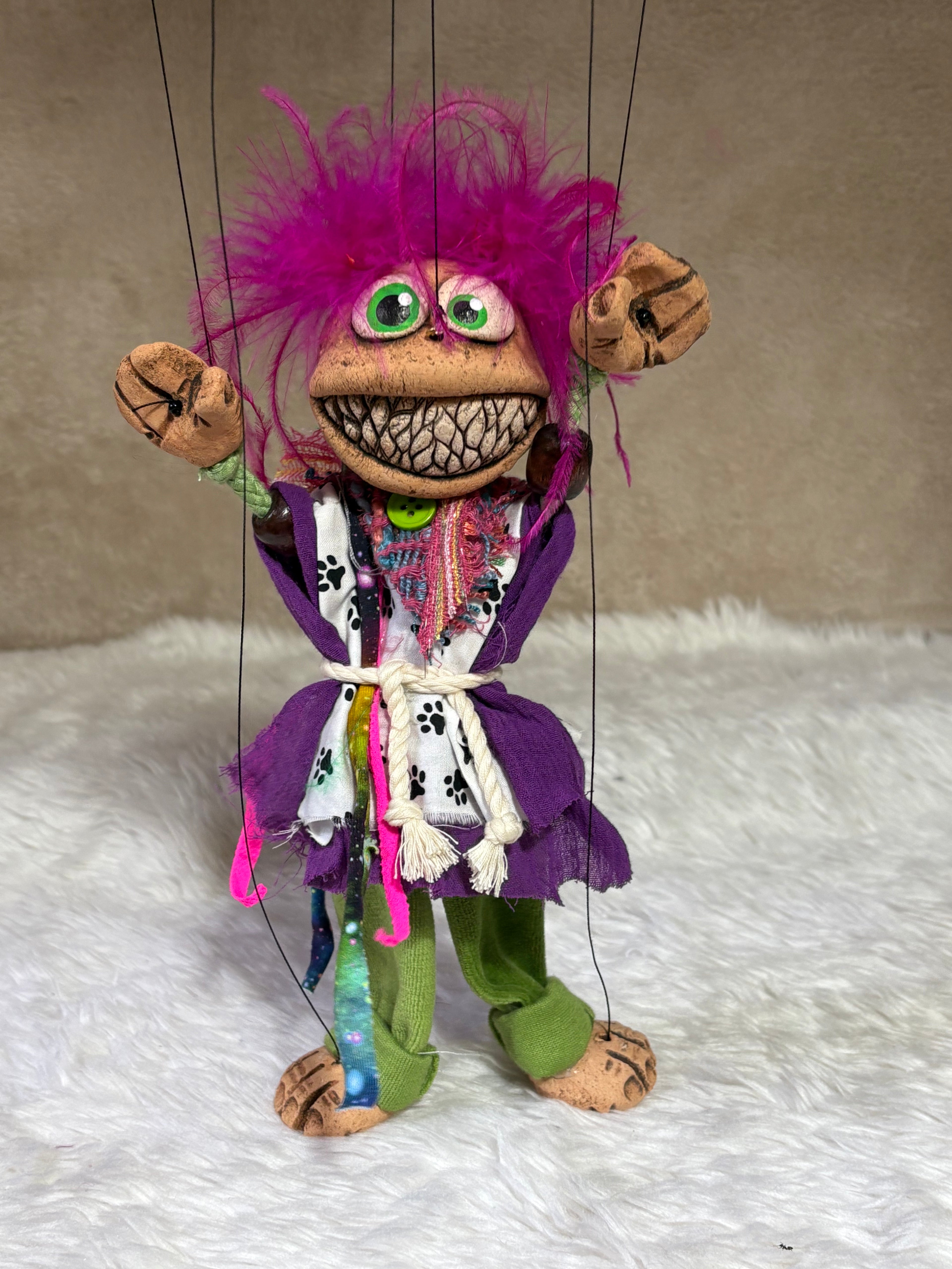 Little Weenie: Classic Marionette Puppet