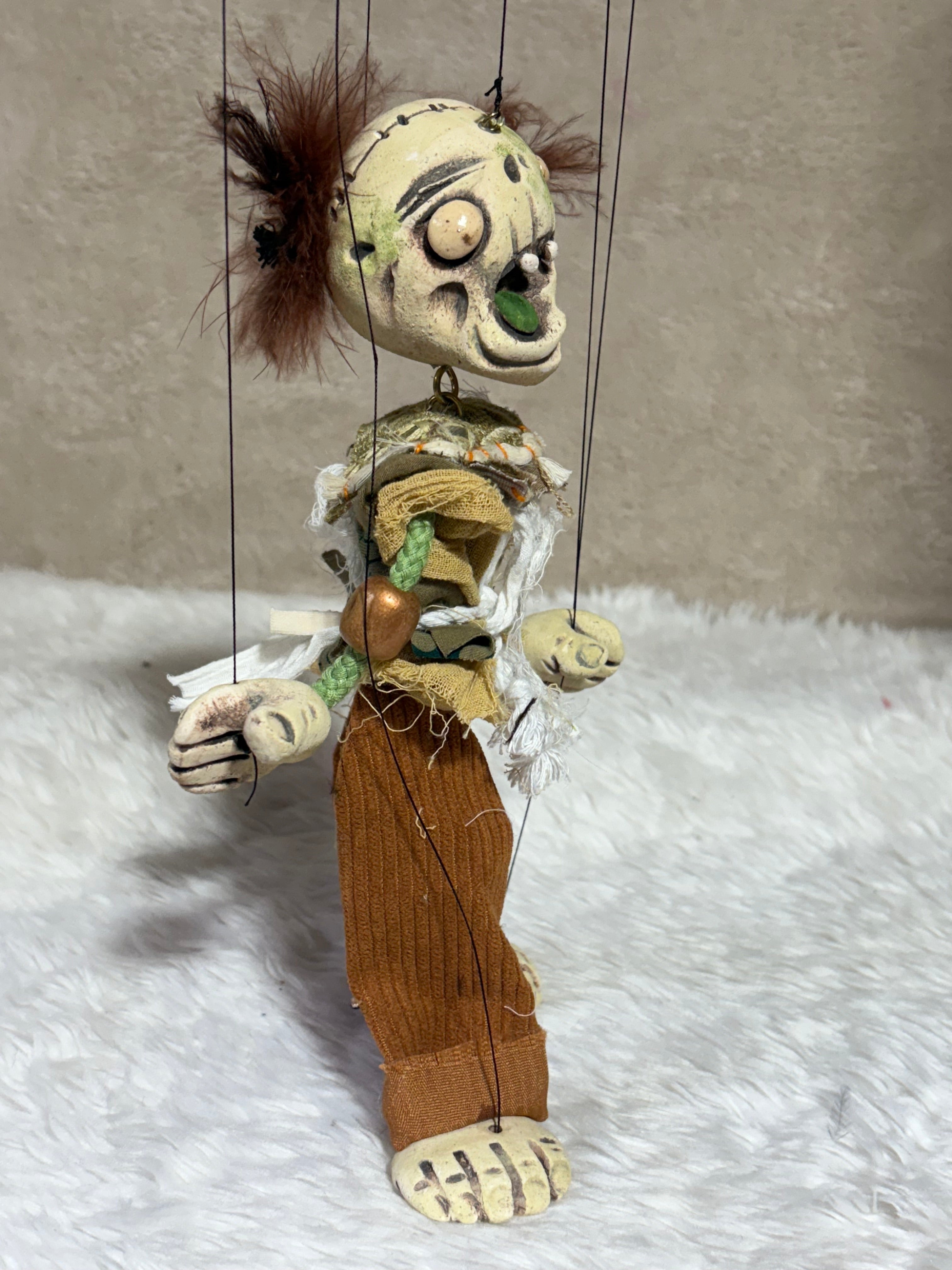 Frizz: Undead Zombie Marionette Puppet