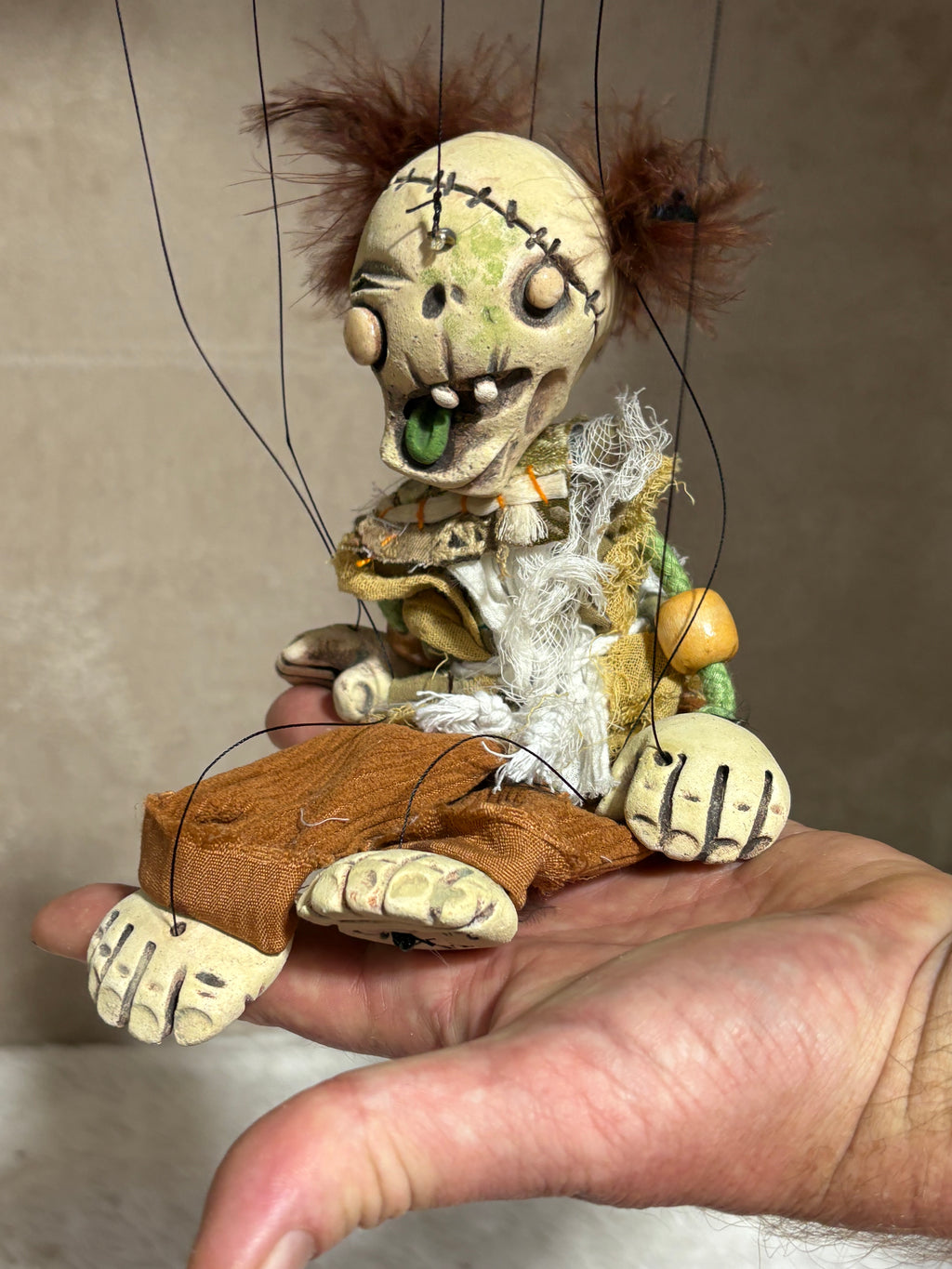 Frizz: Undead Zombie Marionette Puppet
