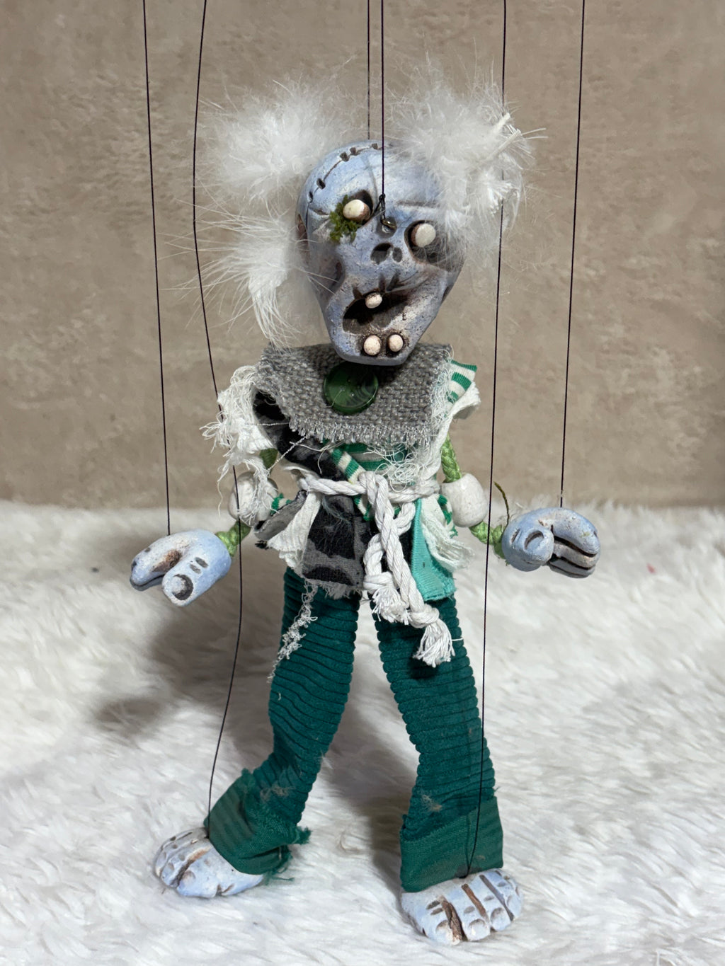 Squizz: Undead Zombie Marionette Puppet