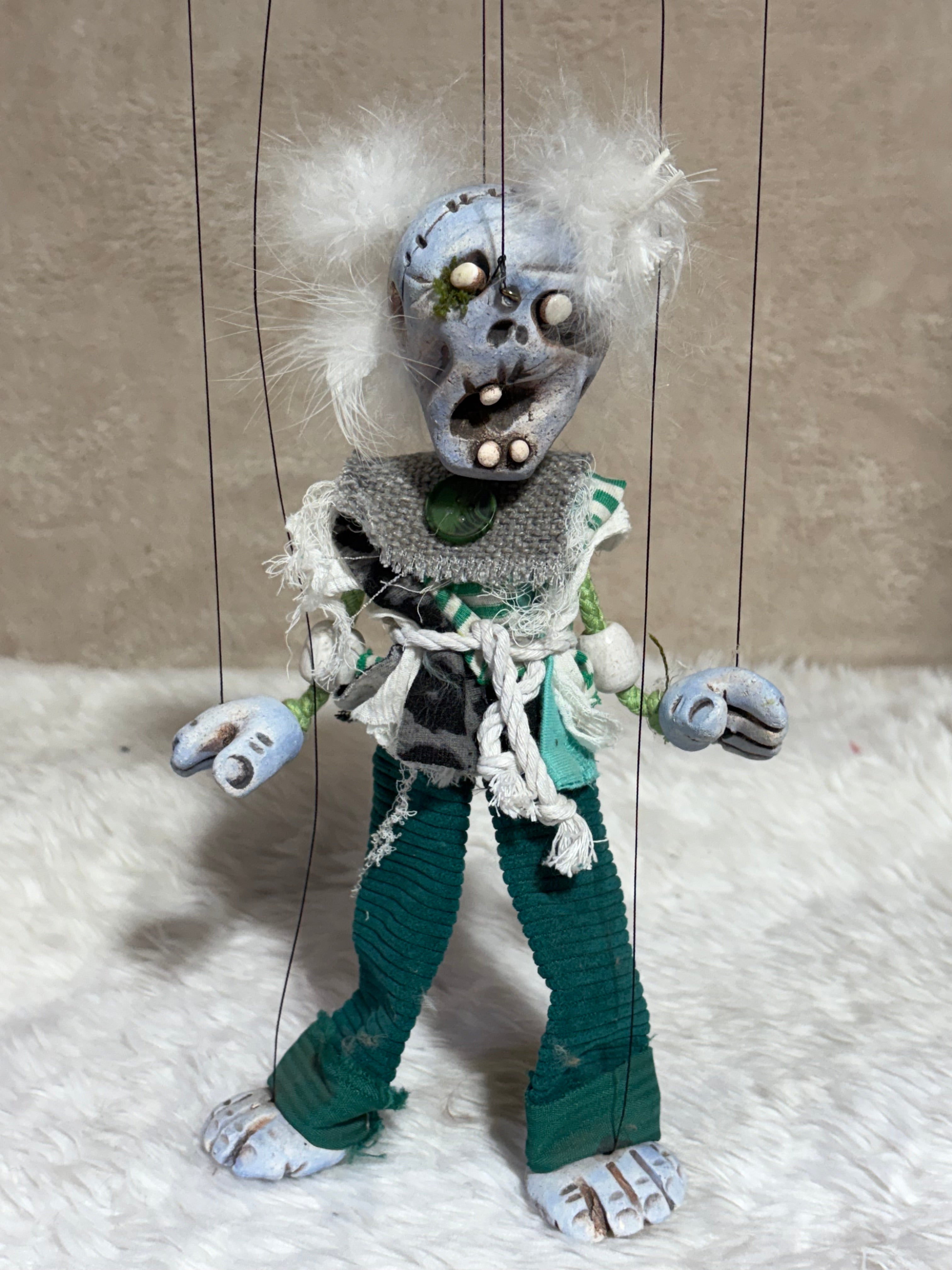Squizz: Undead Zombie Marionette Puppet