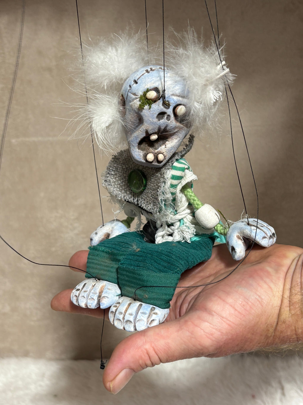 Squizz: Undead Zombie Marionette Puppet