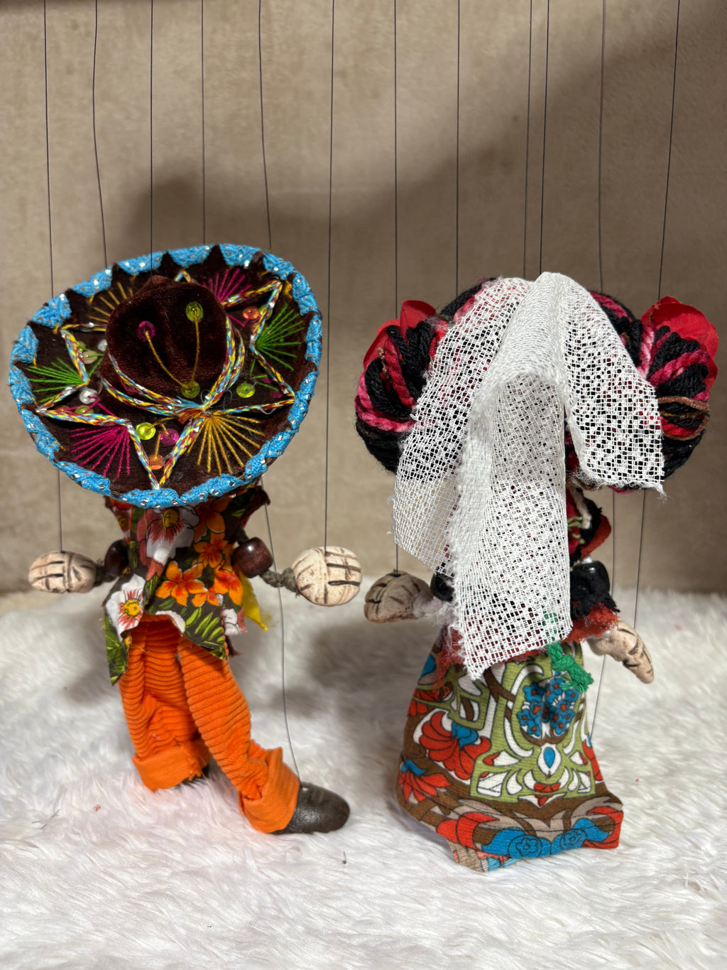 Day-of-the-Dead Couple - Marionette Puppets