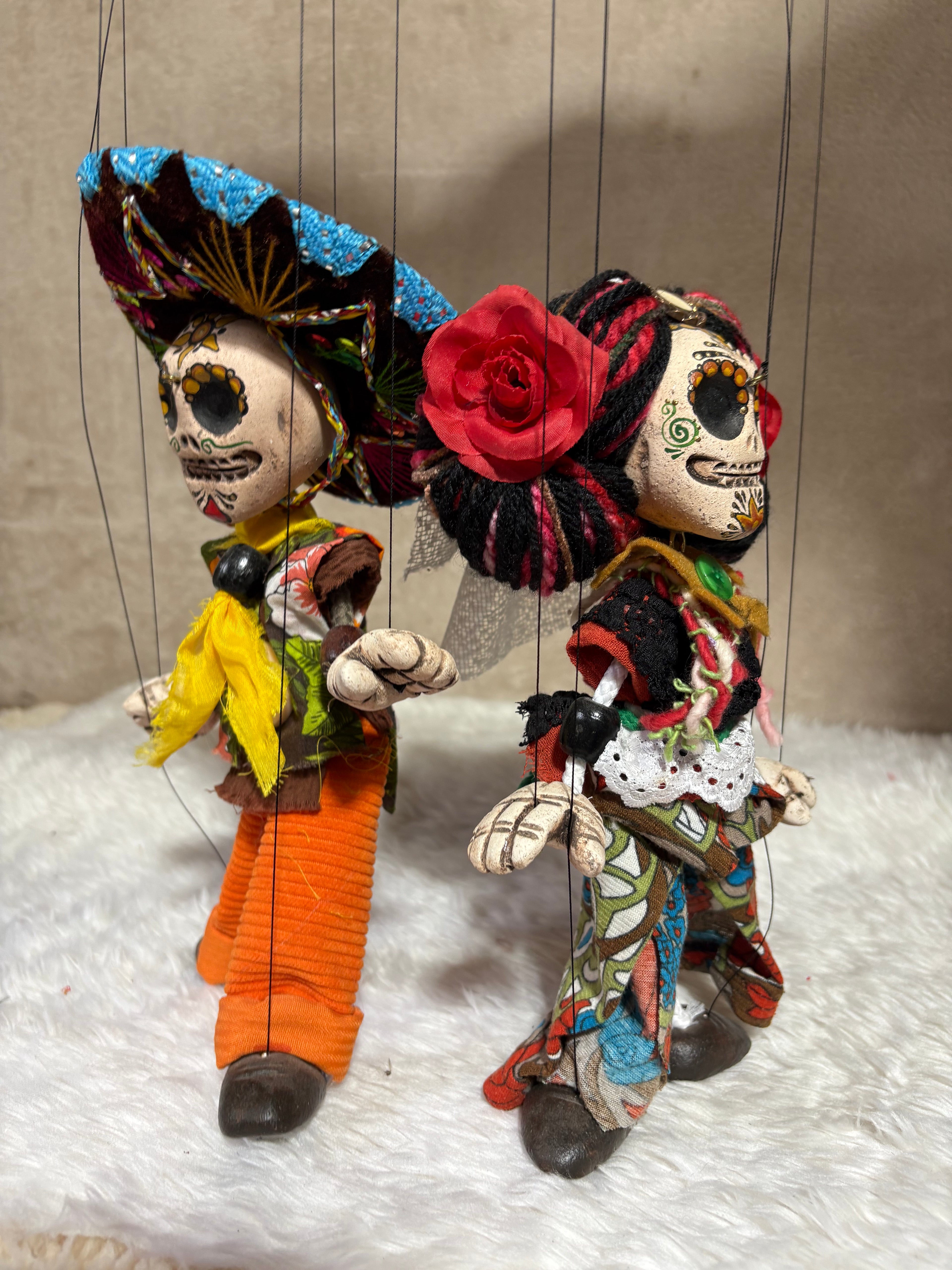 Day-of-the-Dead Couple - Marionette Puppets