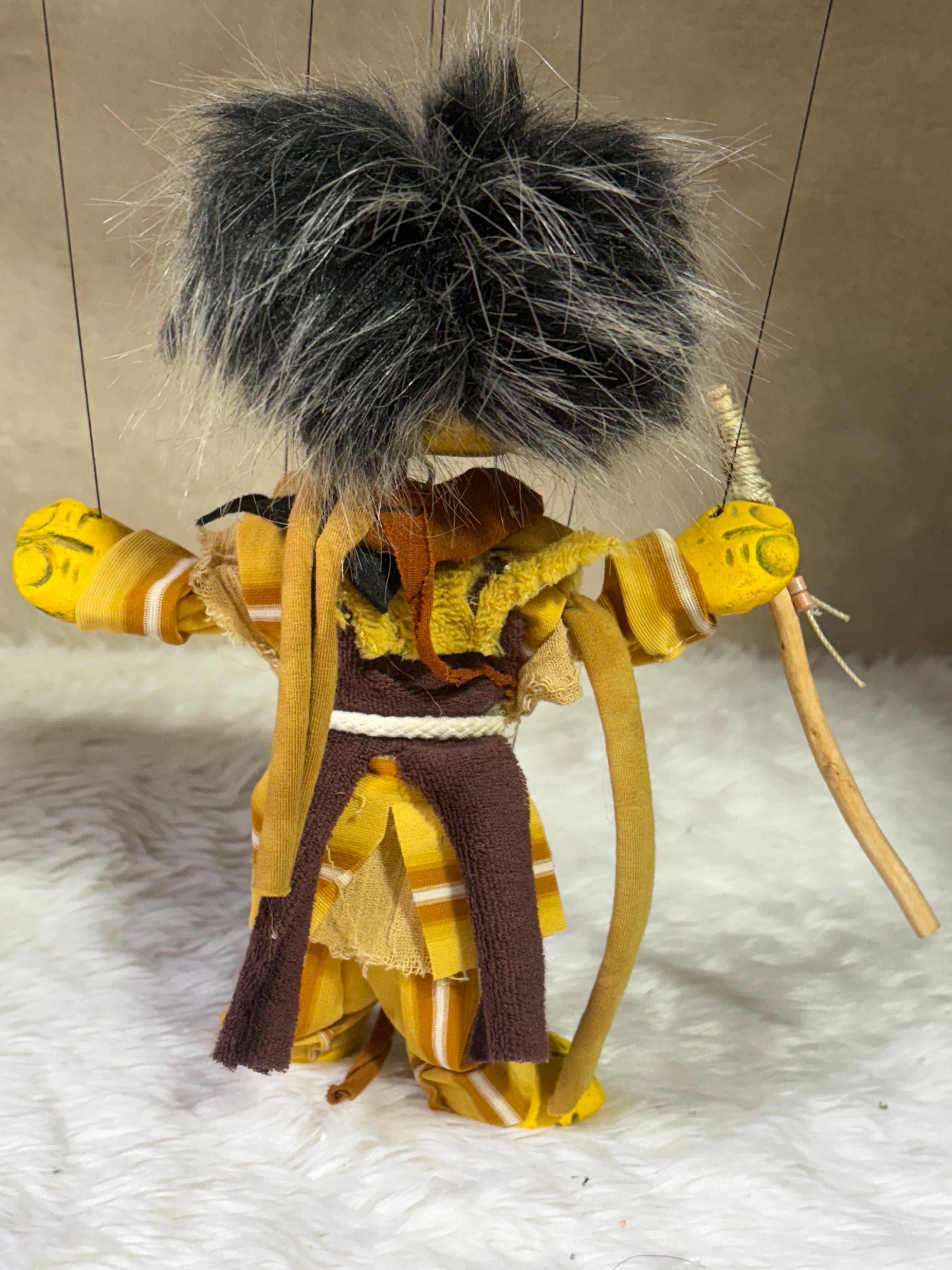 Juz: Desert-Dweller Seeking Answers in the Sands