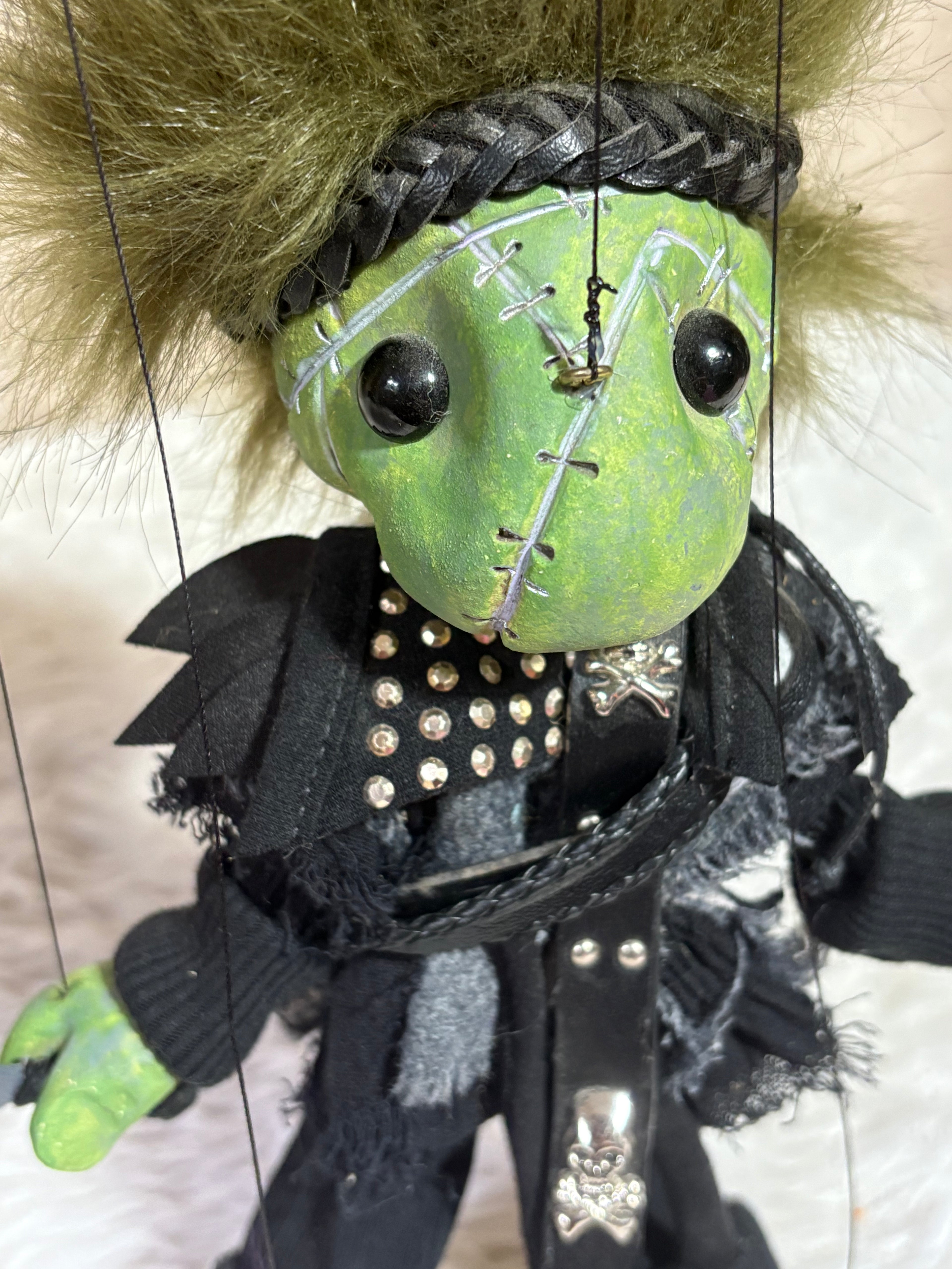 Bugbee: Deadly Knife-Master of Koaltraine's Bastards