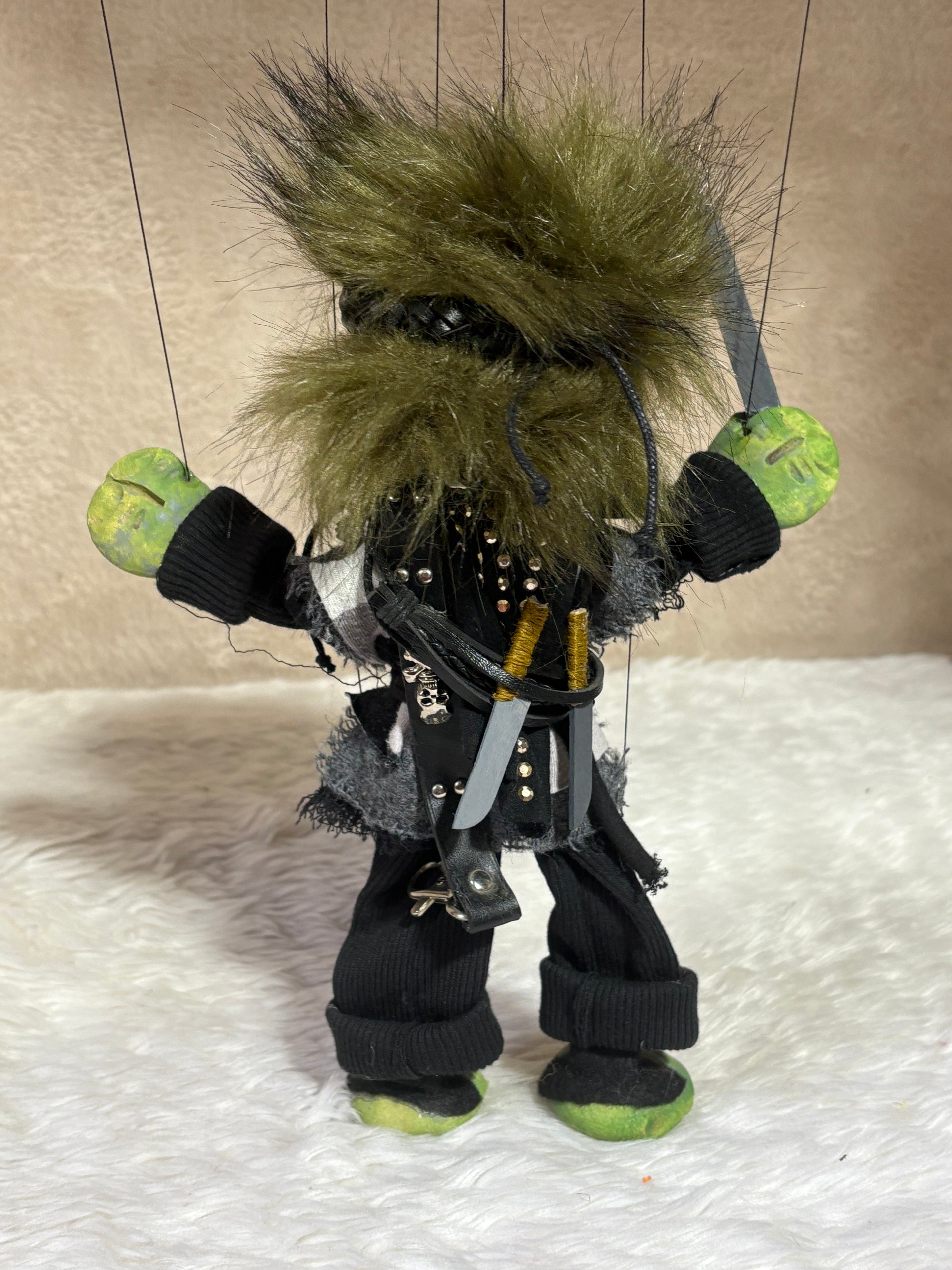 Bugbee: Deadly Knife-Master of Koaltraine's Bastards