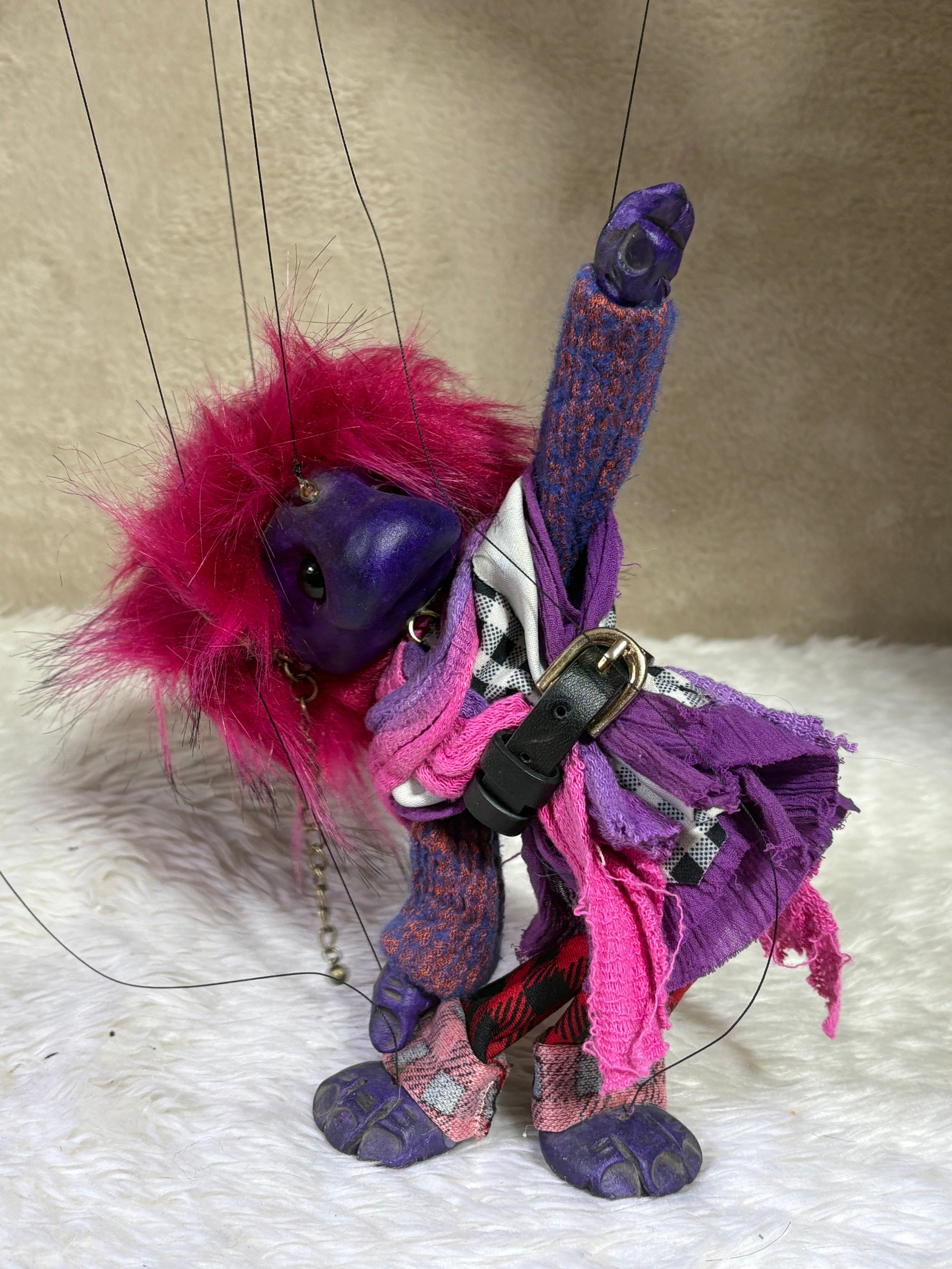 Lula-Betta: Curious Maidkin of the Forest Peeple