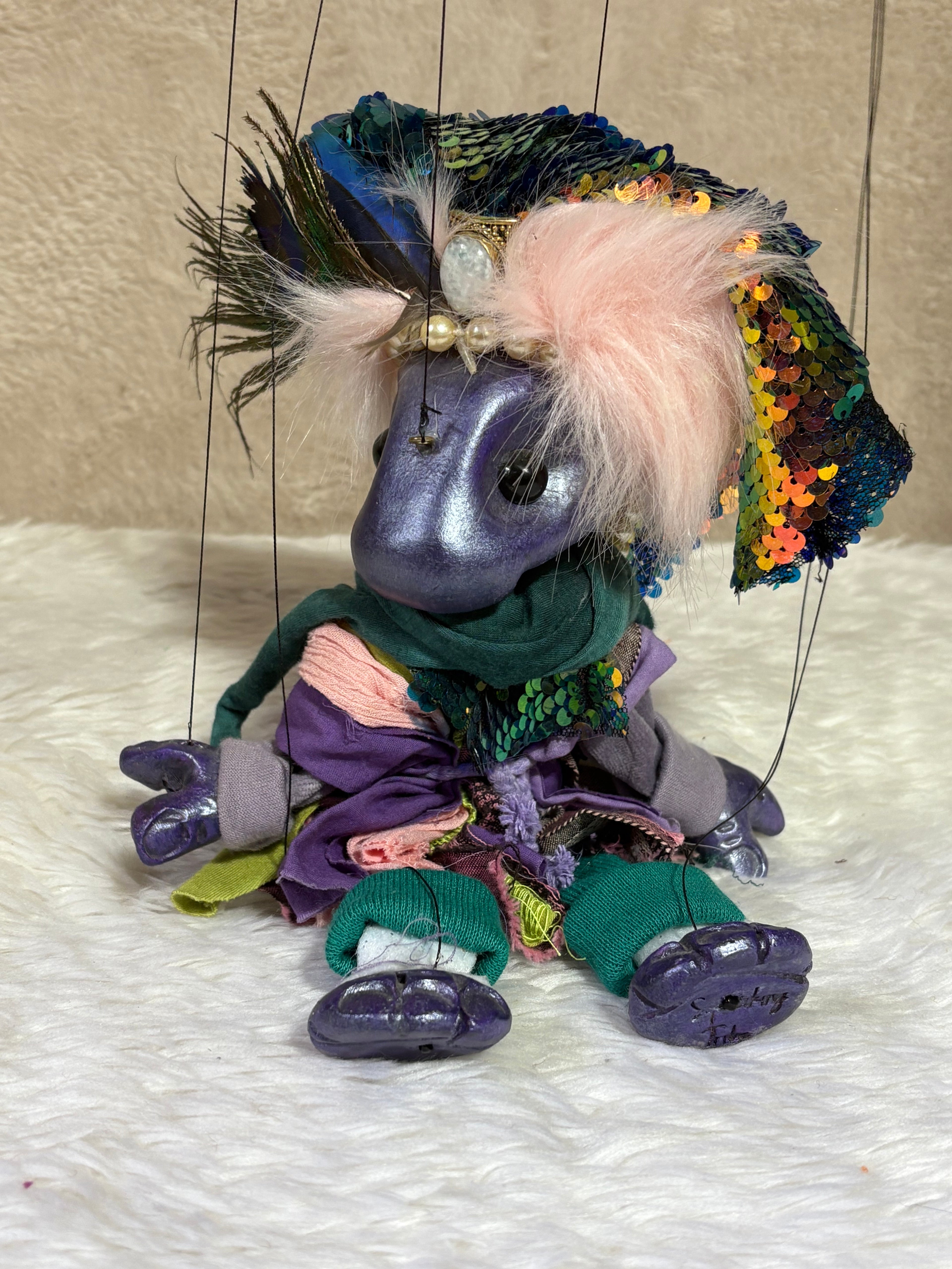 Phorn: Clever Merchant's Ward with a Heart-Breaking Destiny