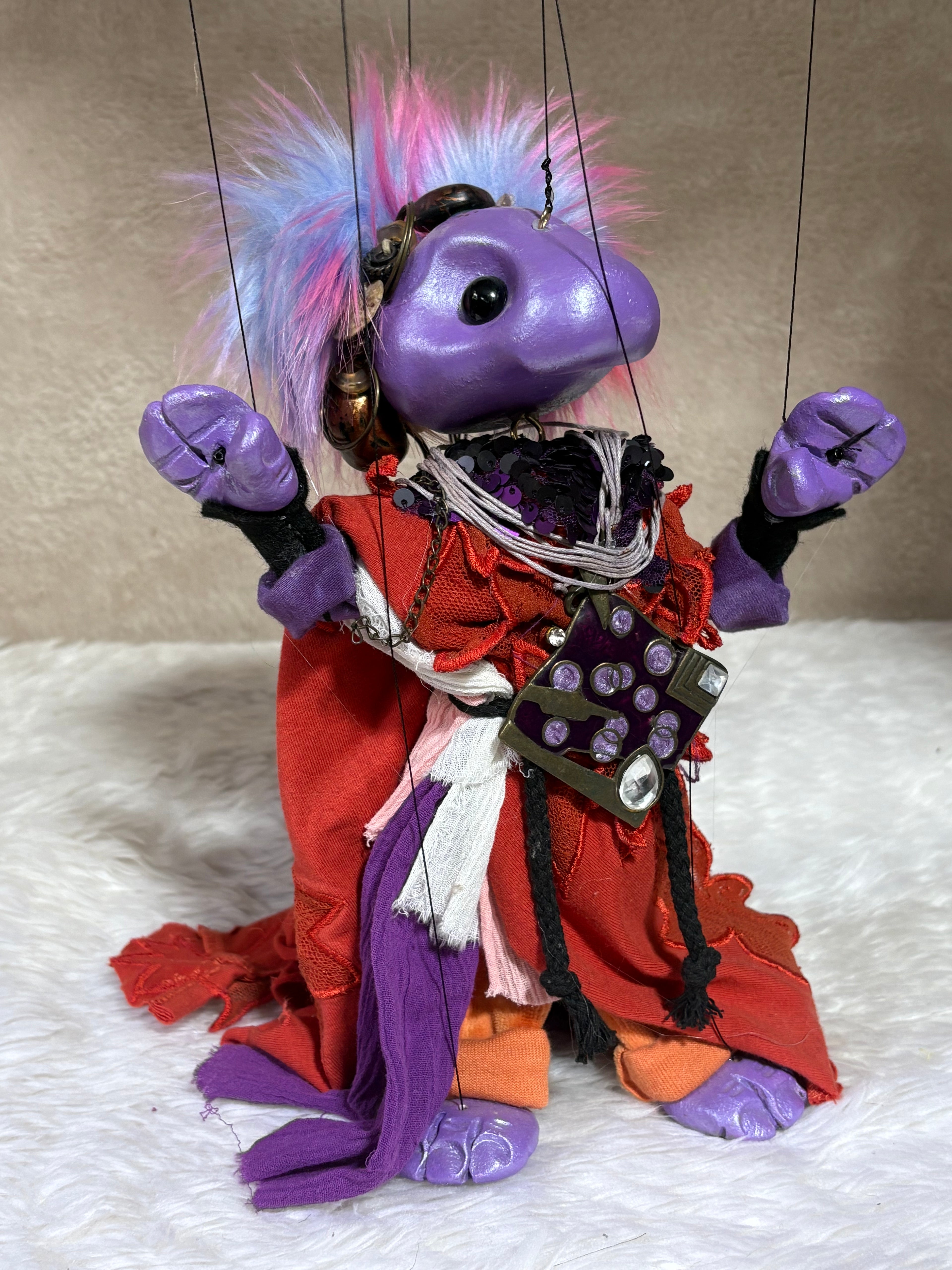 Gubbi: Feyling Storyteller Guarding the Source's Secret