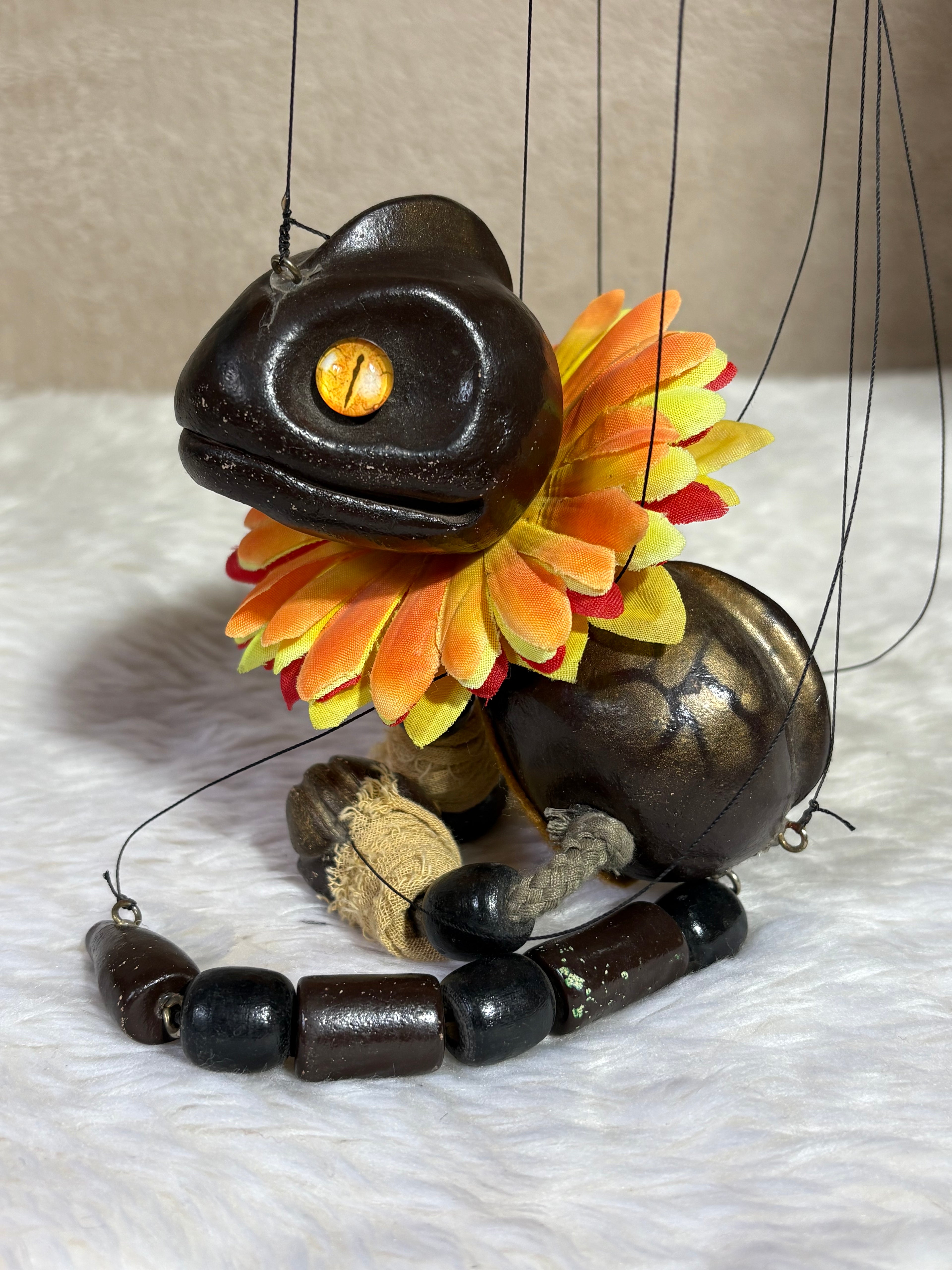 Frilled Neck Lizard- Marionette Puppet