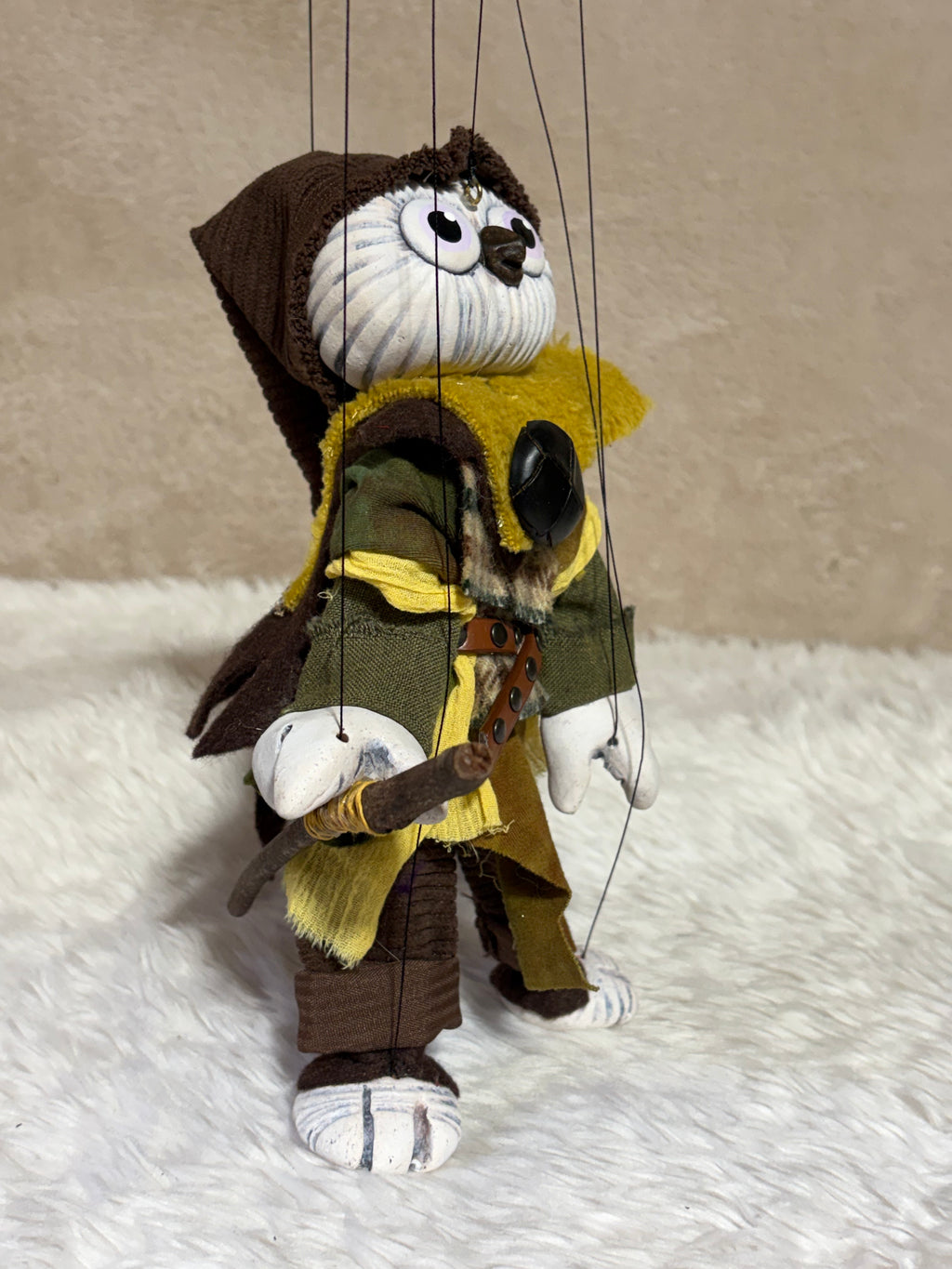 Hoots the Owl : Anthro Marionette