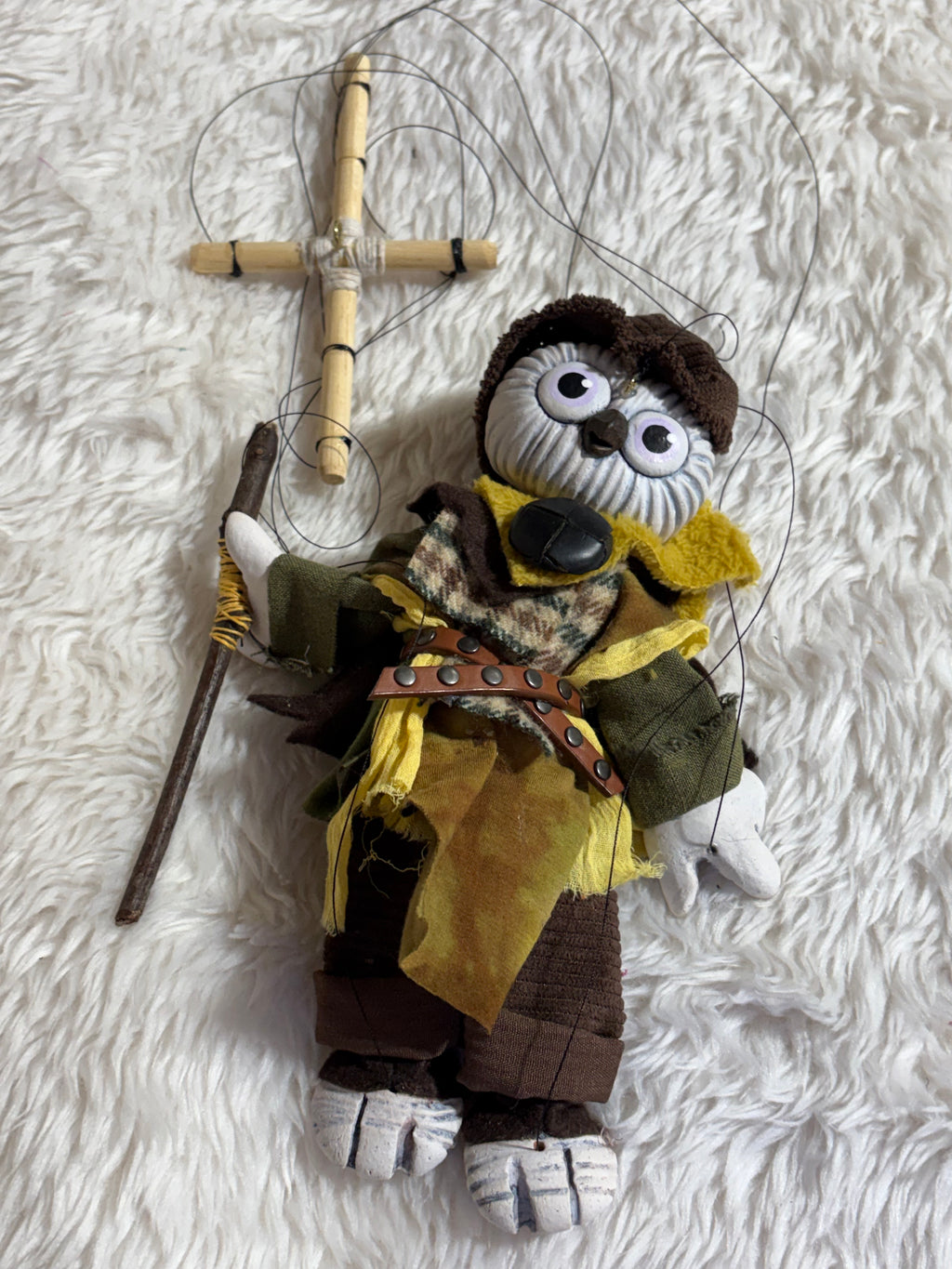 Hoots the Owl : Anthro Marionette