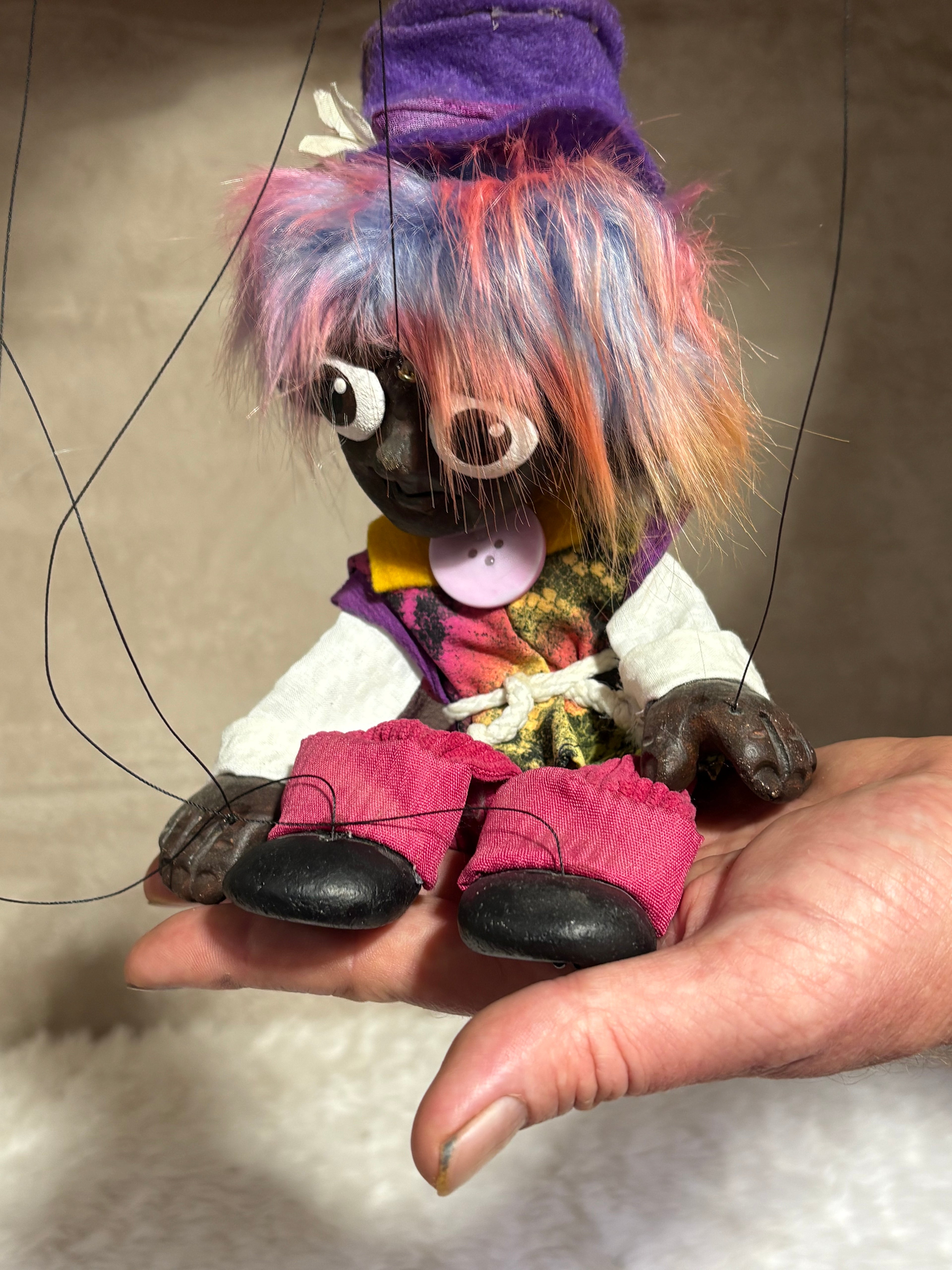 Gigi Mac – Marionette Puppet