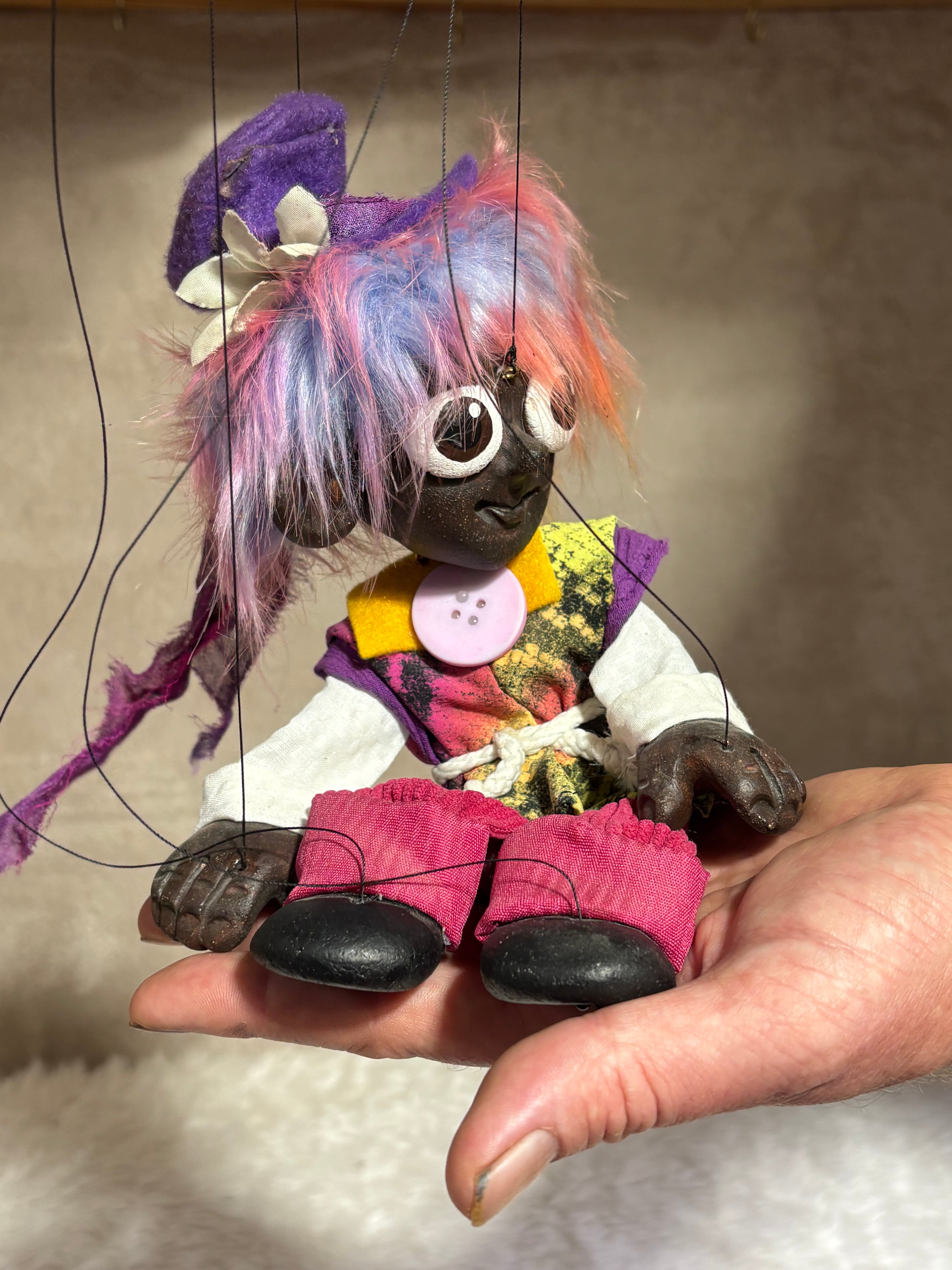 Gigi Mac – Marionette Puppet