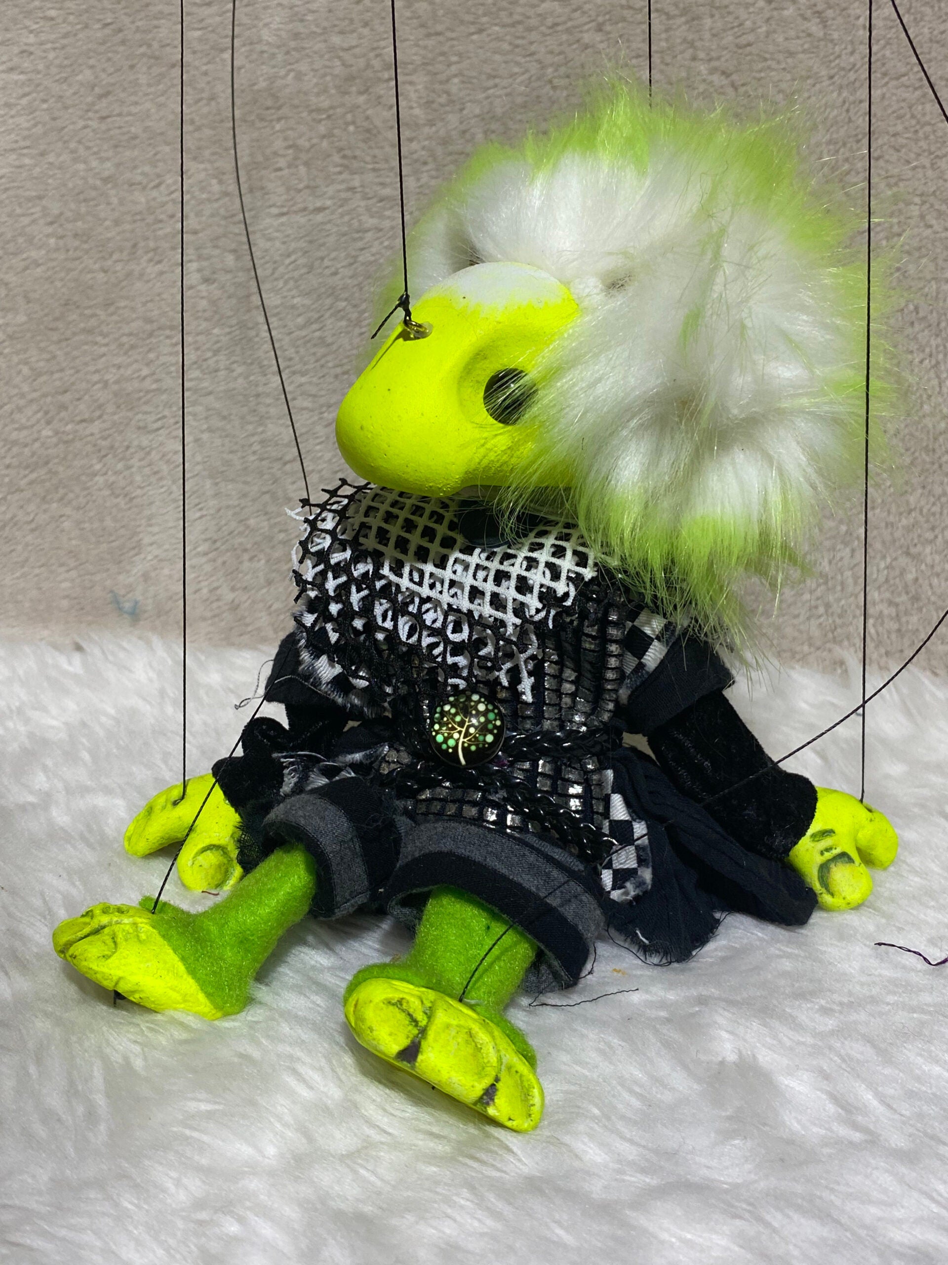 Ti - an Oddling Marionette