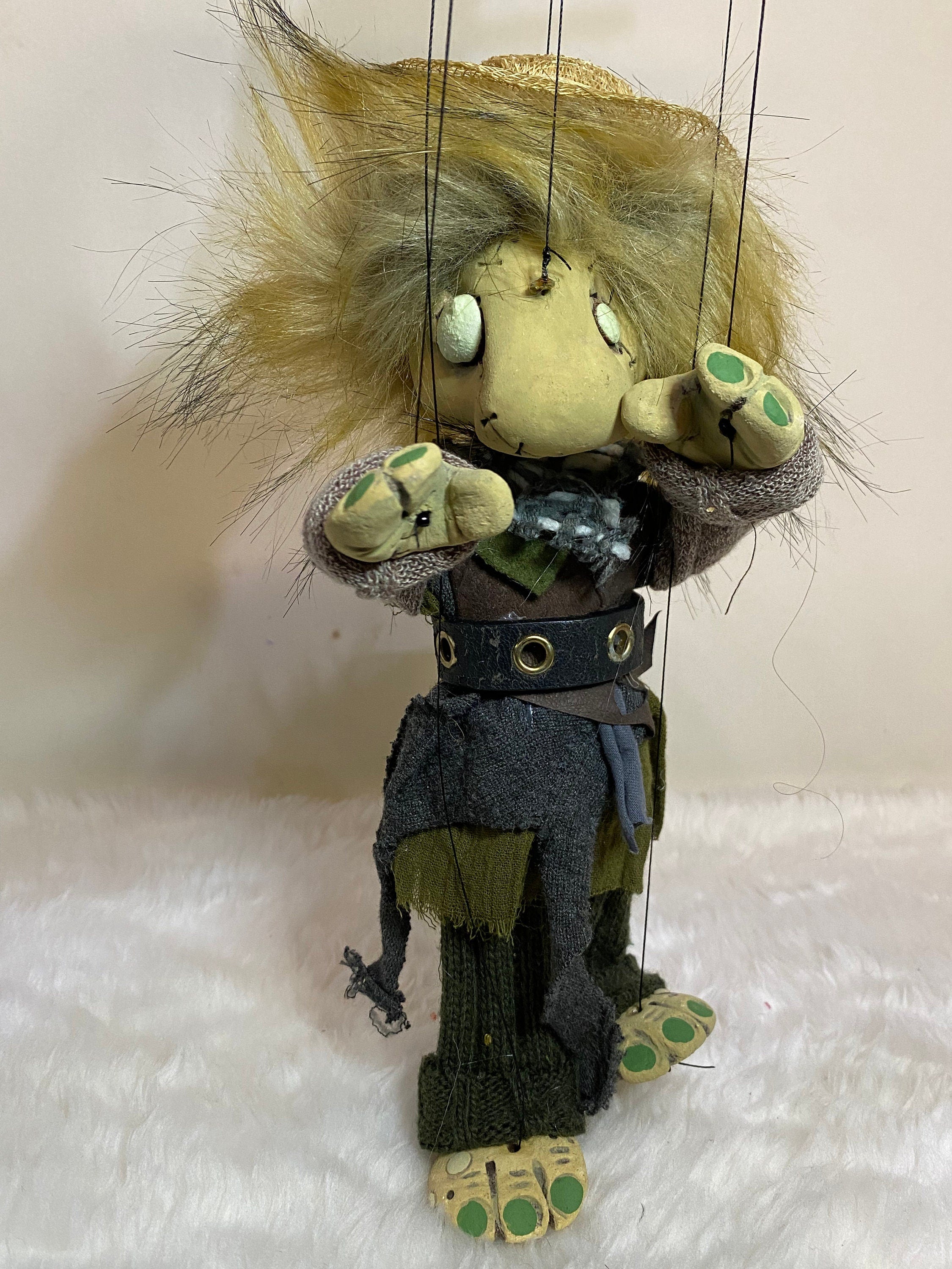 Logg - Zombie Oddling marionette