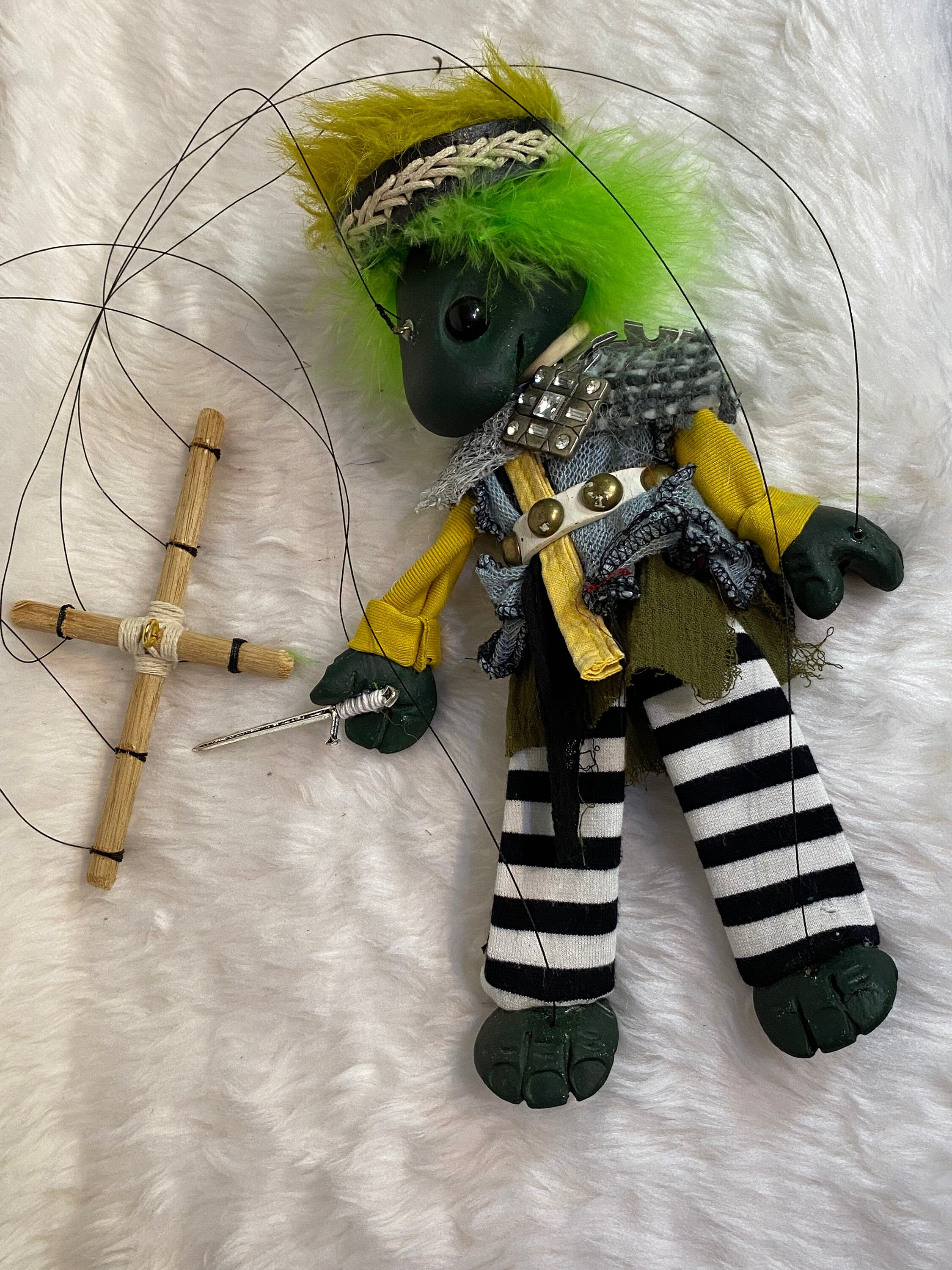 Tadpole - a Swampling Oddling marionette
