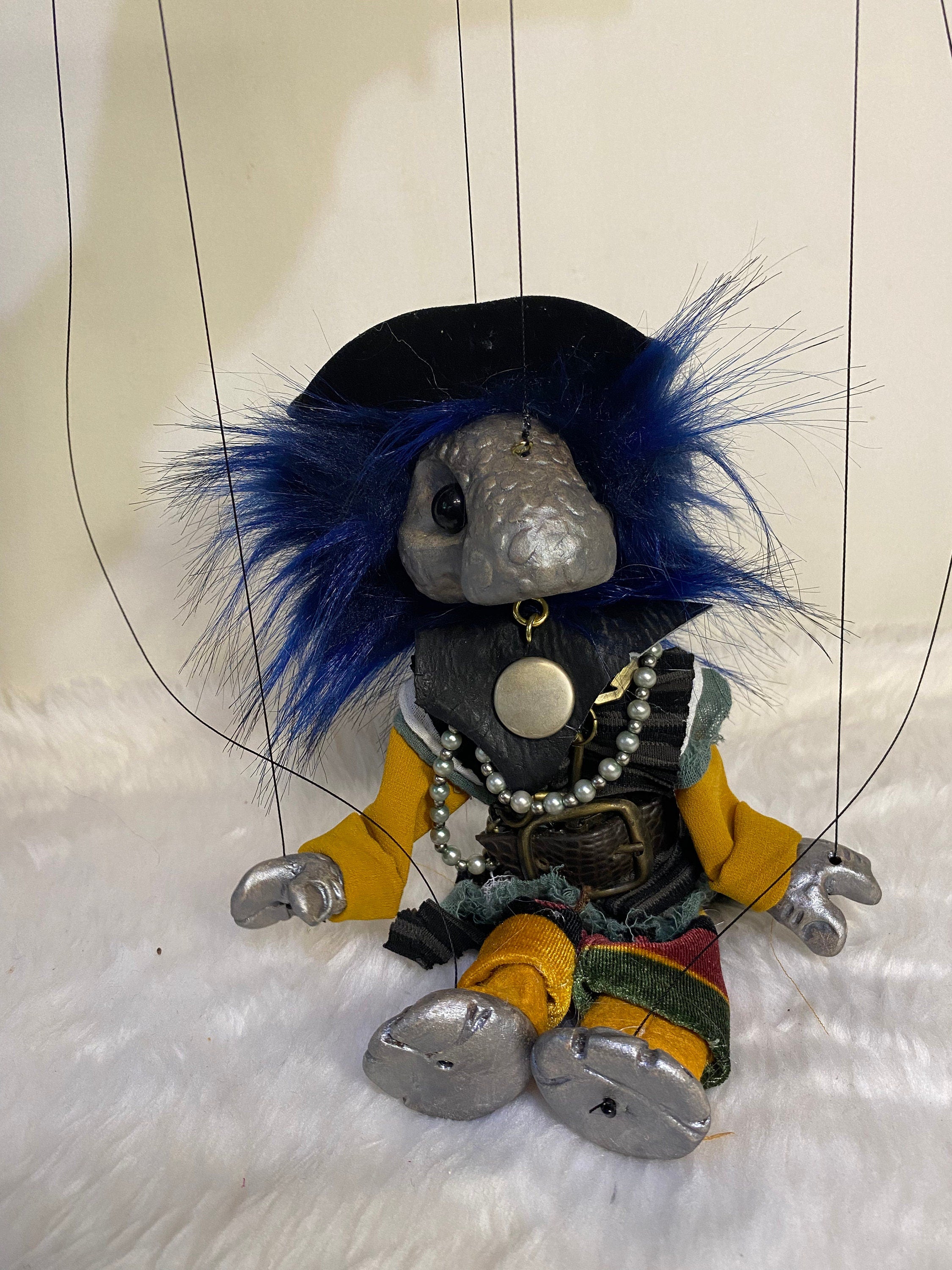 Kaptain Kailani - an Oceanic Oddling marionette