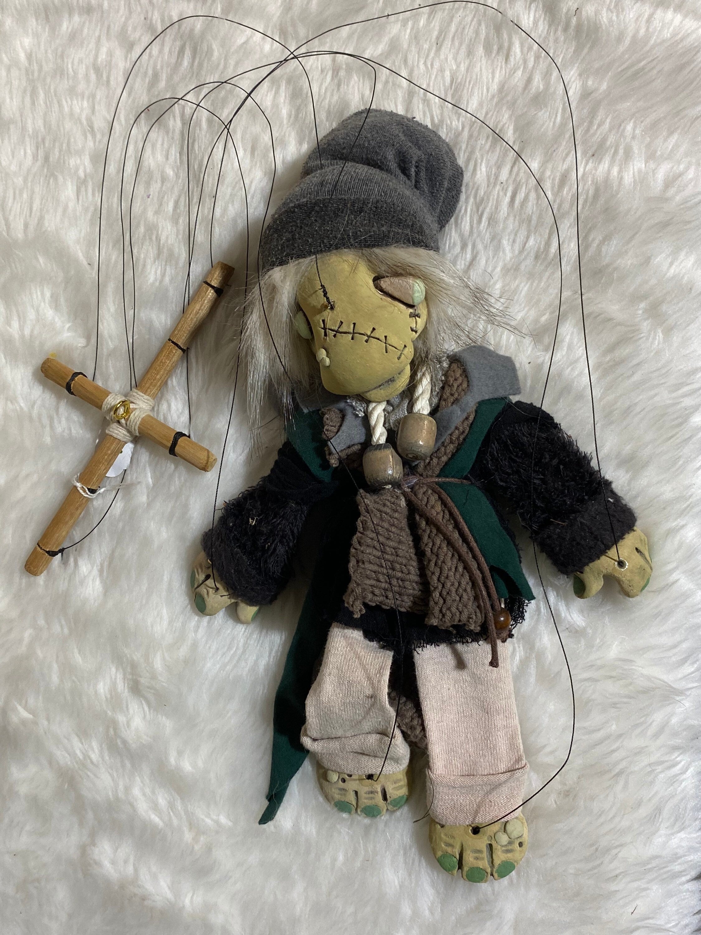 Grogg - a Zombling marionette