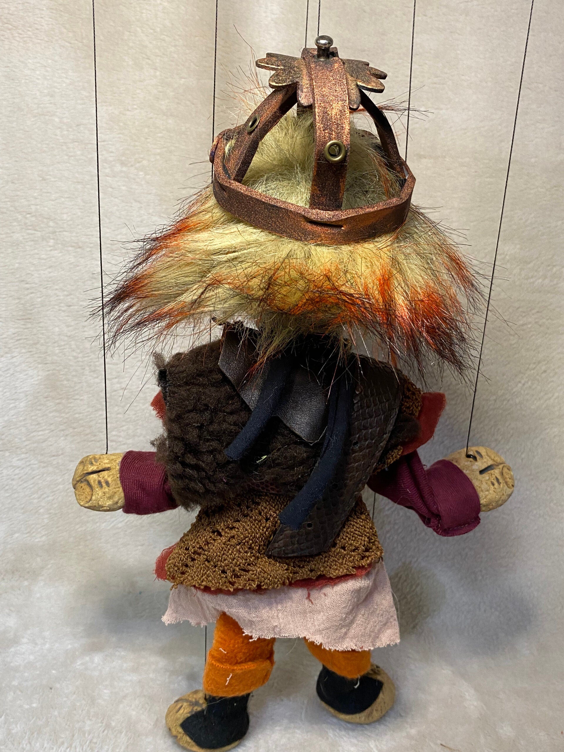 Hraef - a Desert-dweller Oddling Marionette