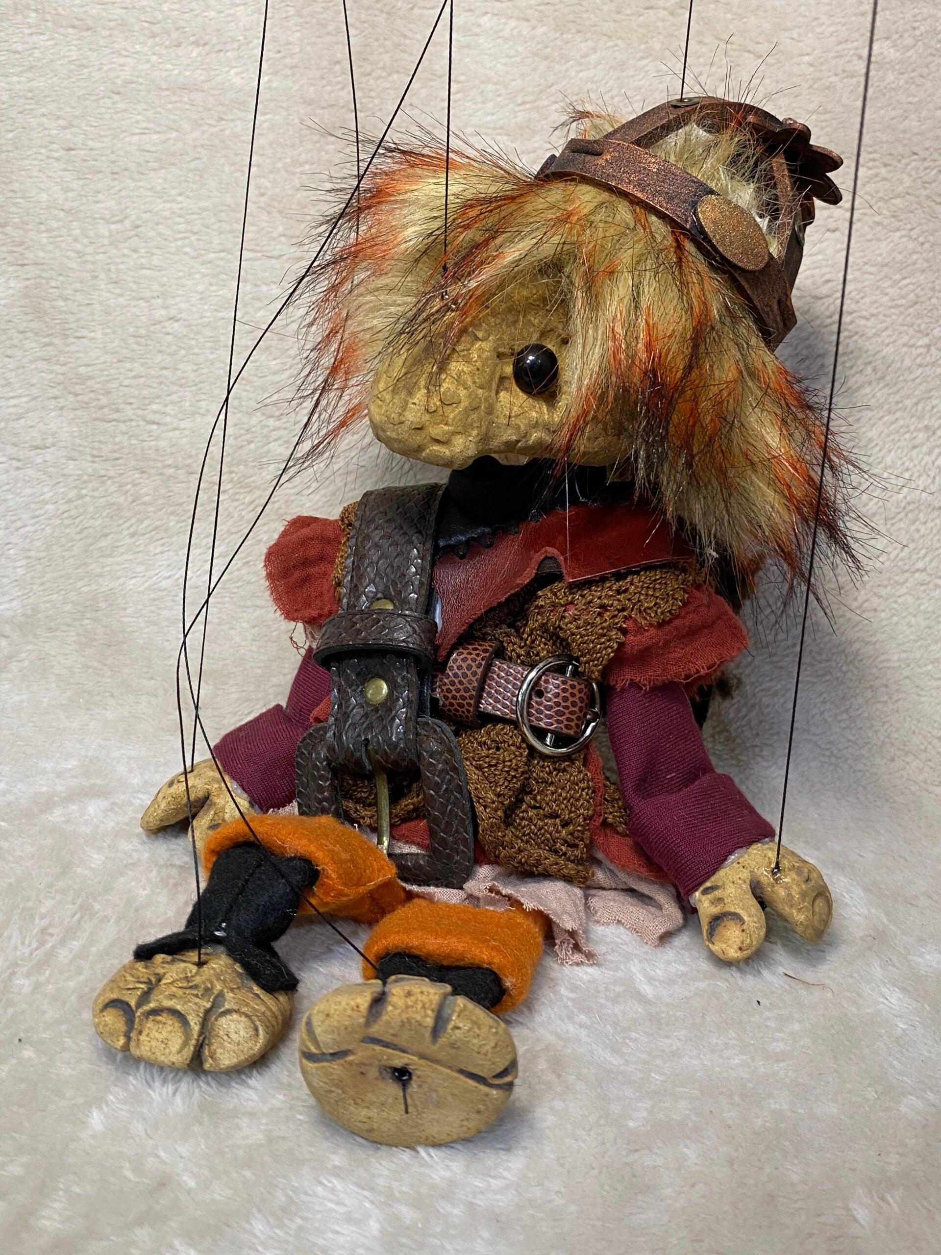 Hraef - a Desert-dweller Oddling Marionette