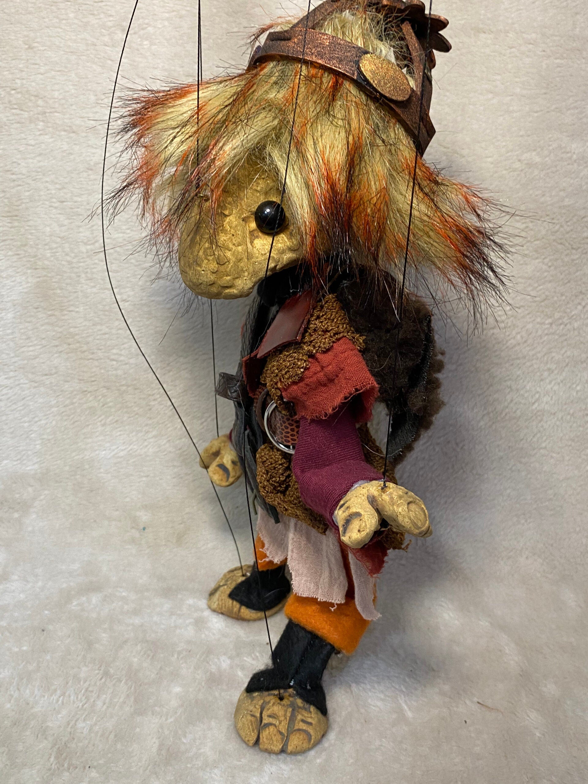Hraef - a Desert-dweller Oddling Marionette